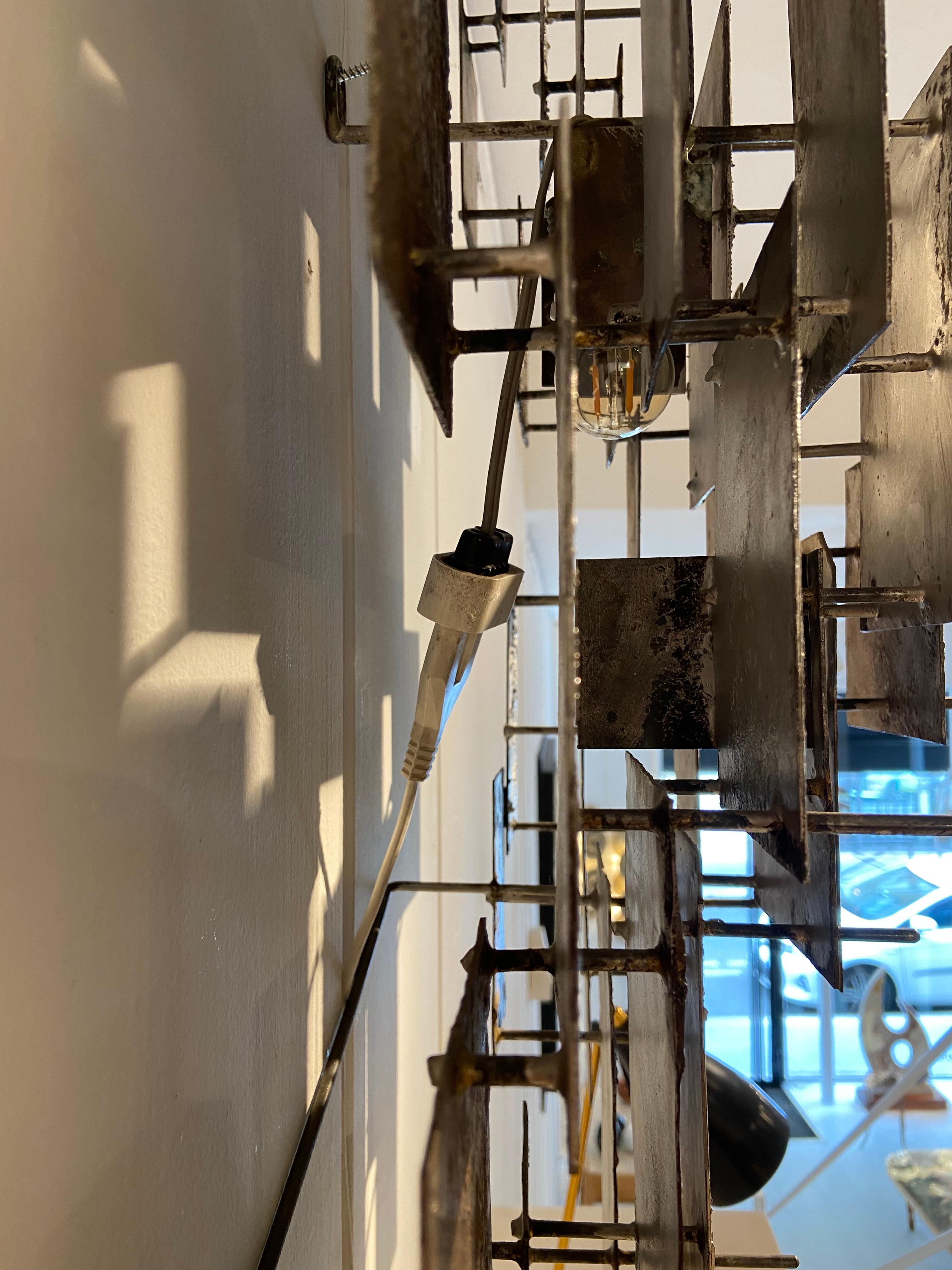 Auguste Fix – Brutalist Wall Lamp, Signed, France, circa 1960 For Sale 3