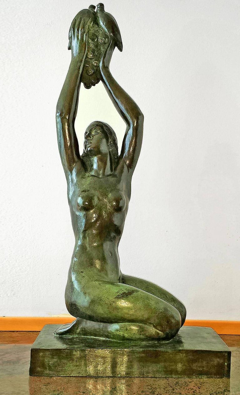 Gilbert Auguste Privat Nude Sculpture - Art Deco Sculpture  - Art Deco Bronze, Nude Venus doves grapes