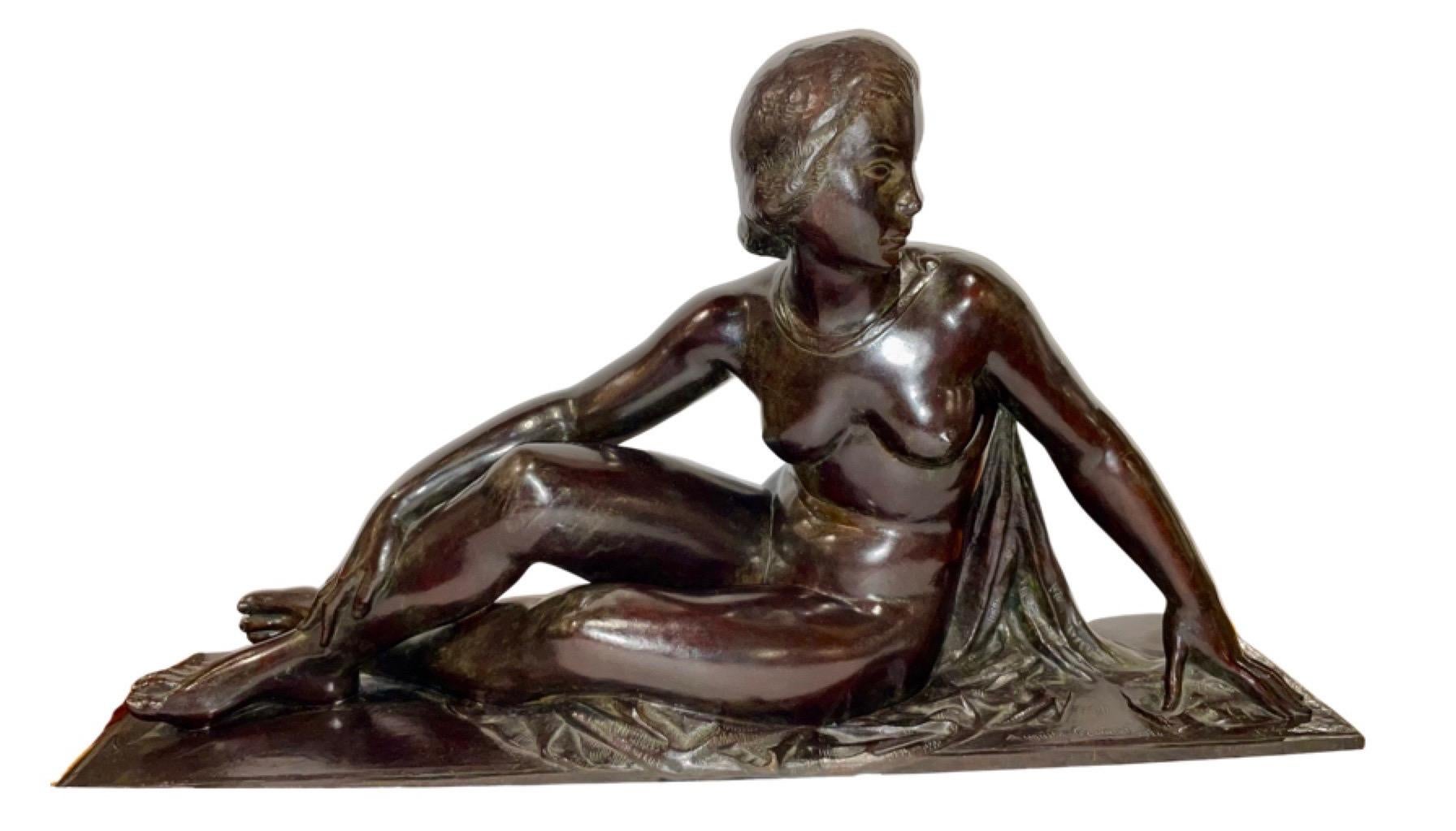 Bronze Auguste Guénot, French Art Deco Sculptor 1924 Female Model 1st Edition For Sale