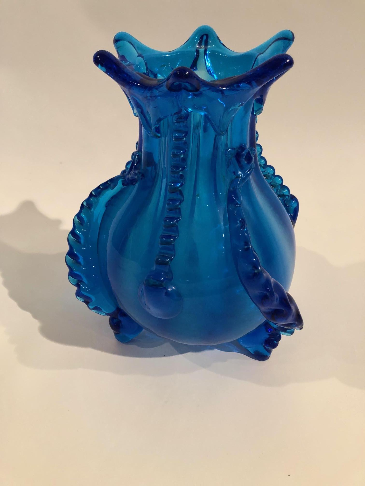 Français Vase en verre bleu Auguste Jean avec poissons, 1860 en vente