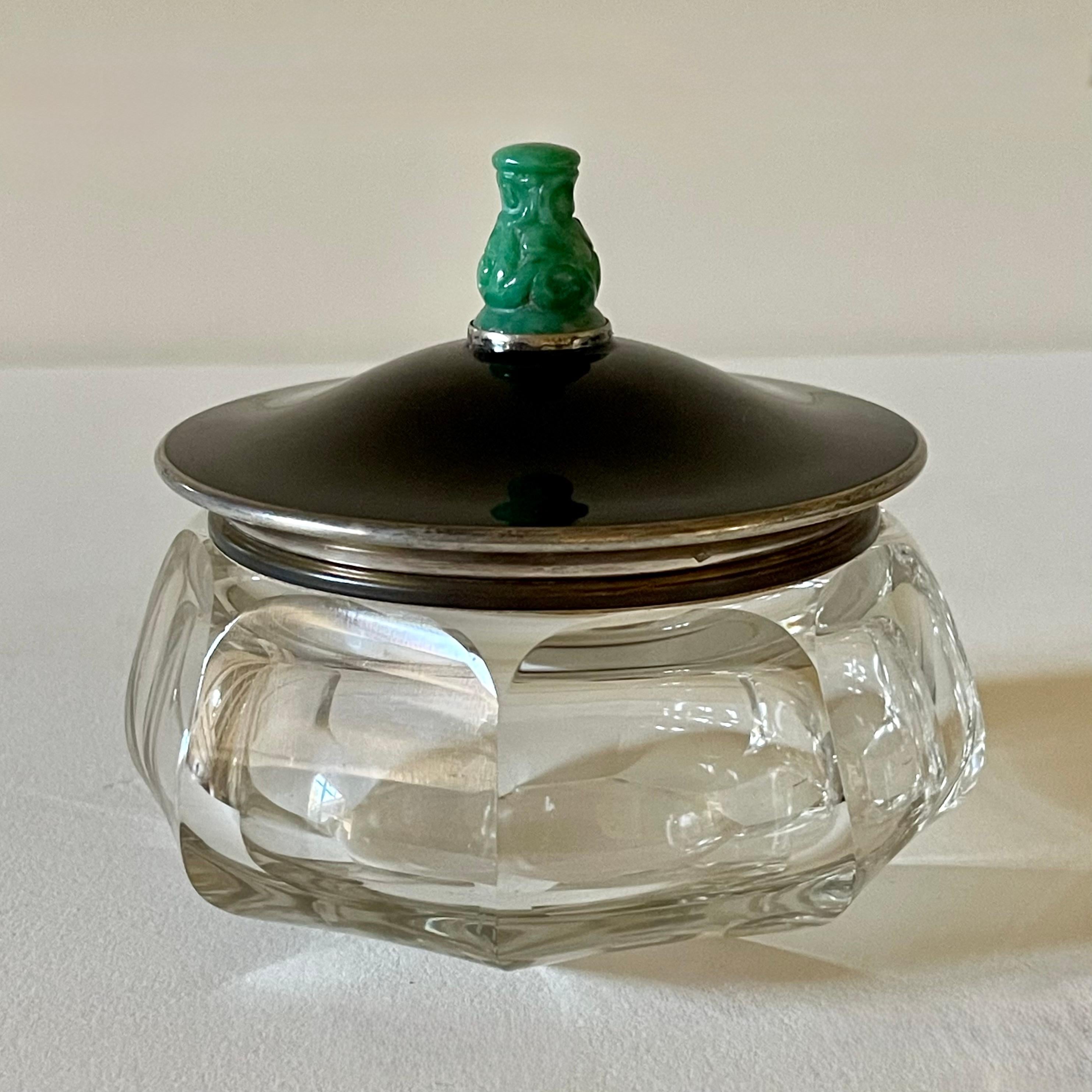 Auguste Leroy & Cie (1912-1935) y Baccarat Caja de plata y esmalte hacia 1920 Francés en venta