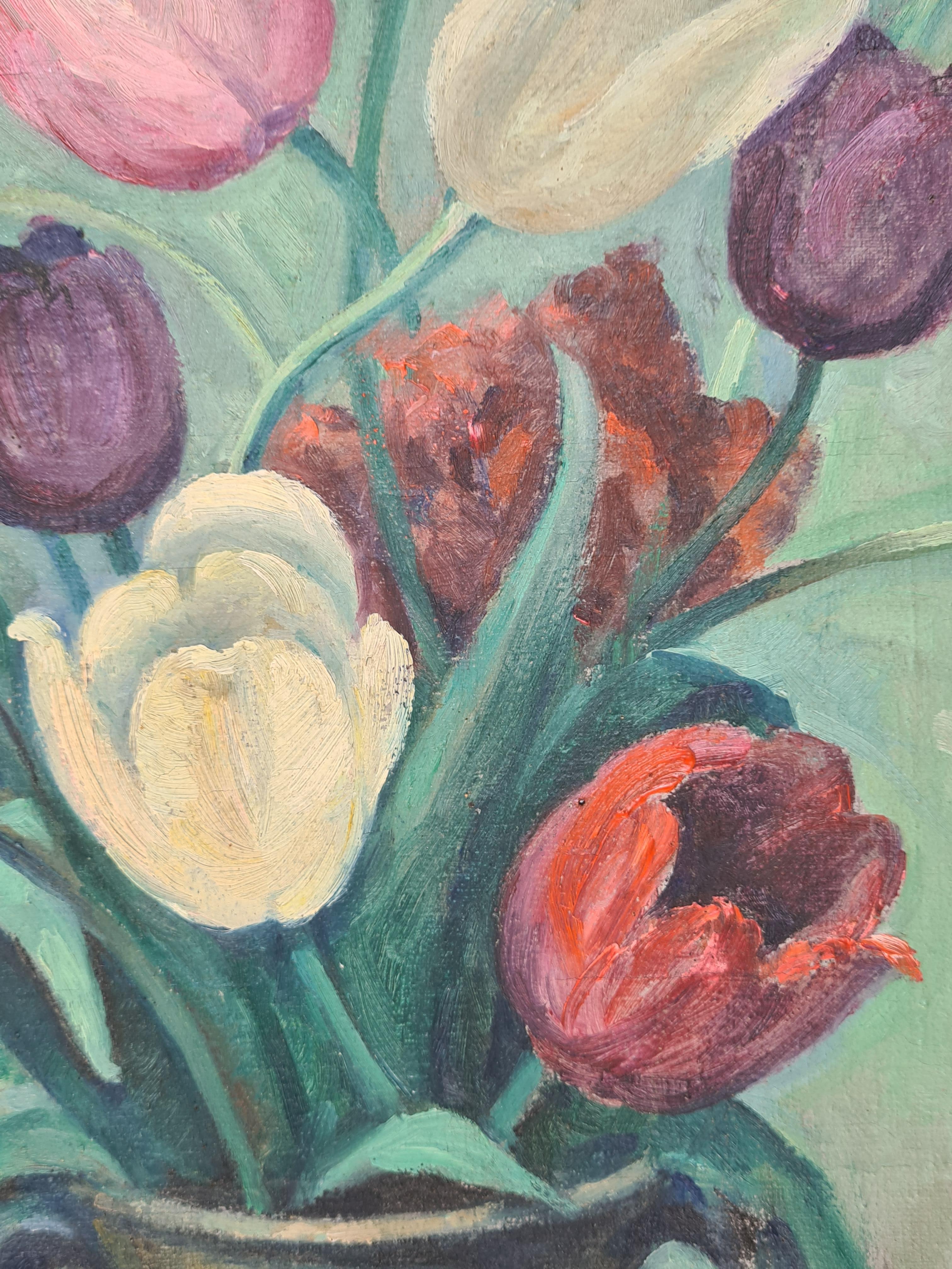 Tulips, Art-Déco-Stillleben auf Leinwand mit Tulpen in einer Vase in einem Interieur im Angebot 4