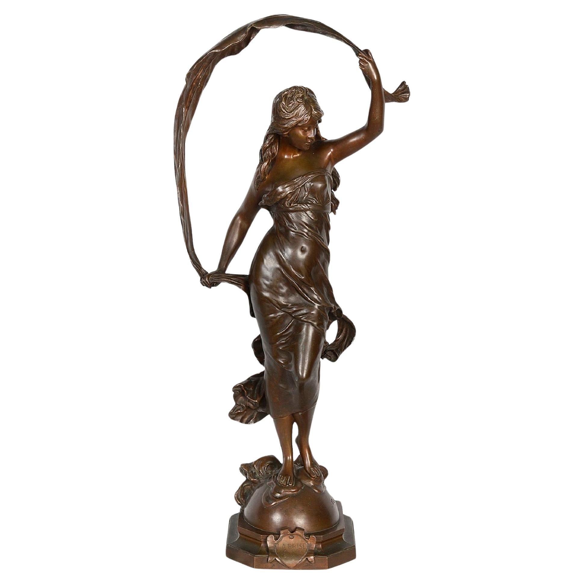 Sculpture d'Auguste Moreau de « La brise » 19ème siècle. en vente