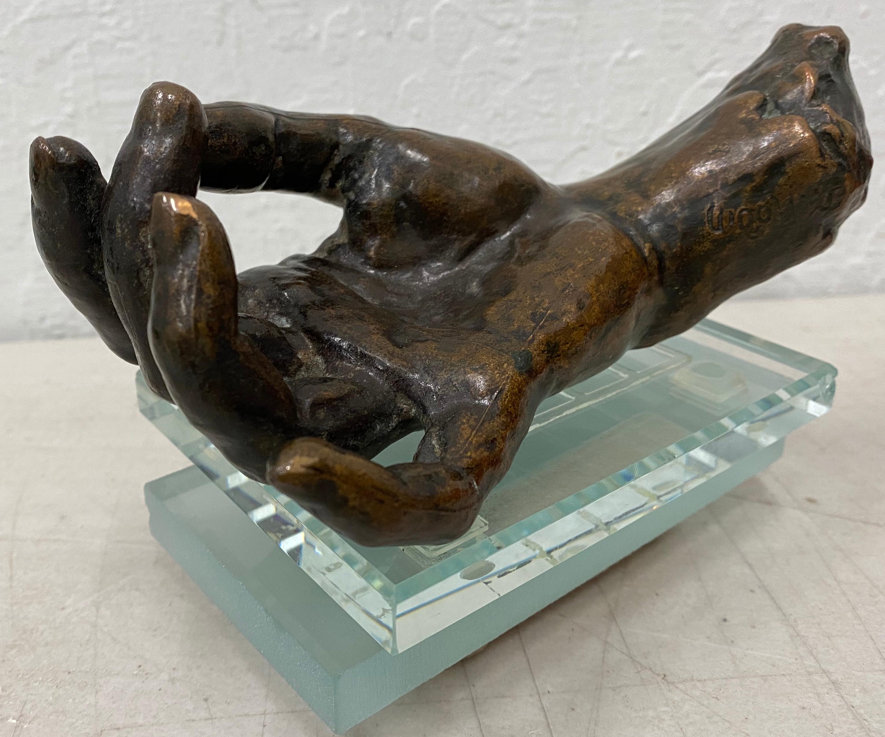 Sculpture en bronze « Main Droite Feminine » d'Auguste Rodin de la fonderie Alexis Rudier en vente 1