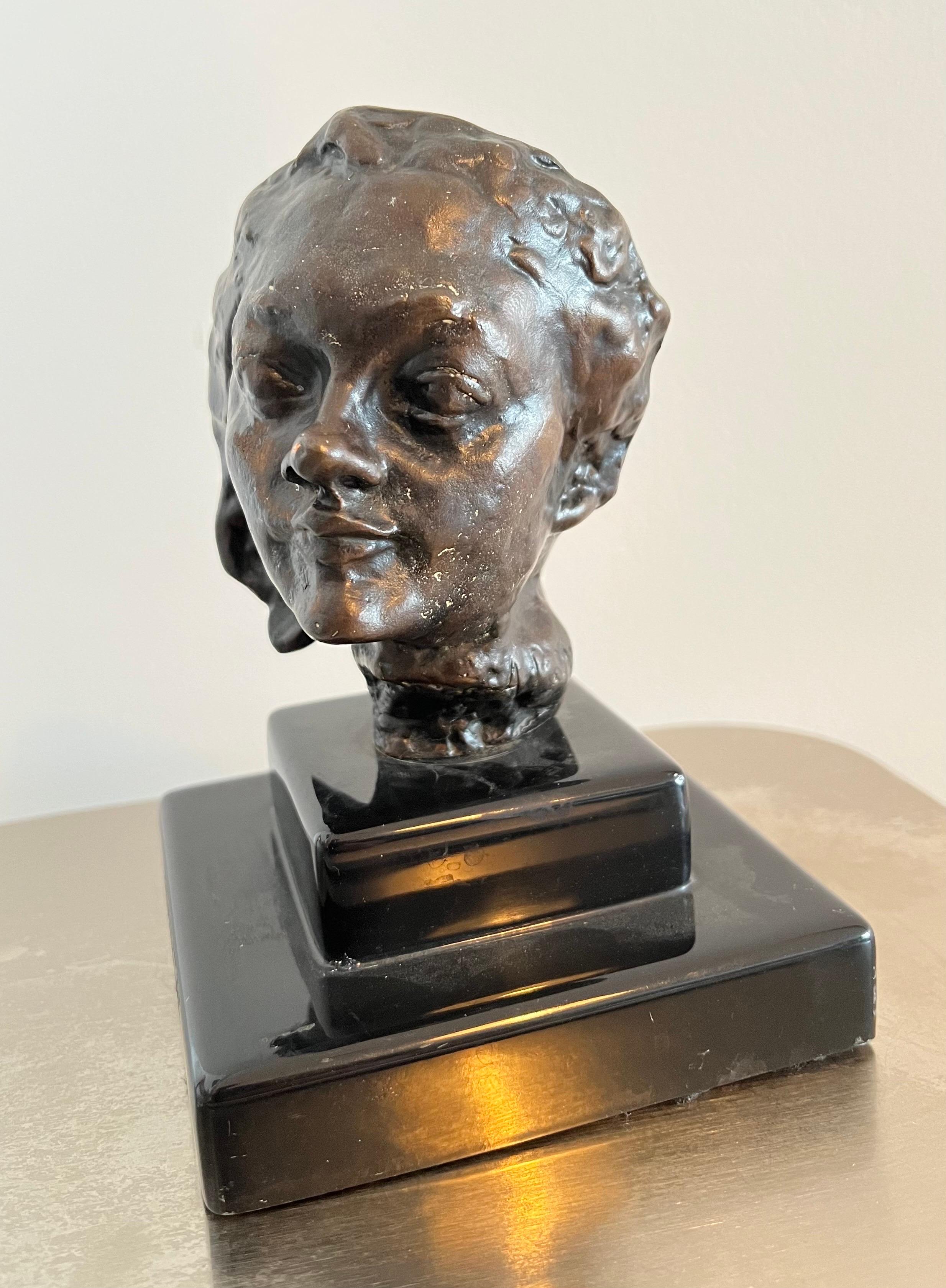 Petite sculpture en bronze moulé d'après Rodin « Pleite tete au nez rétrousse » en vente 6