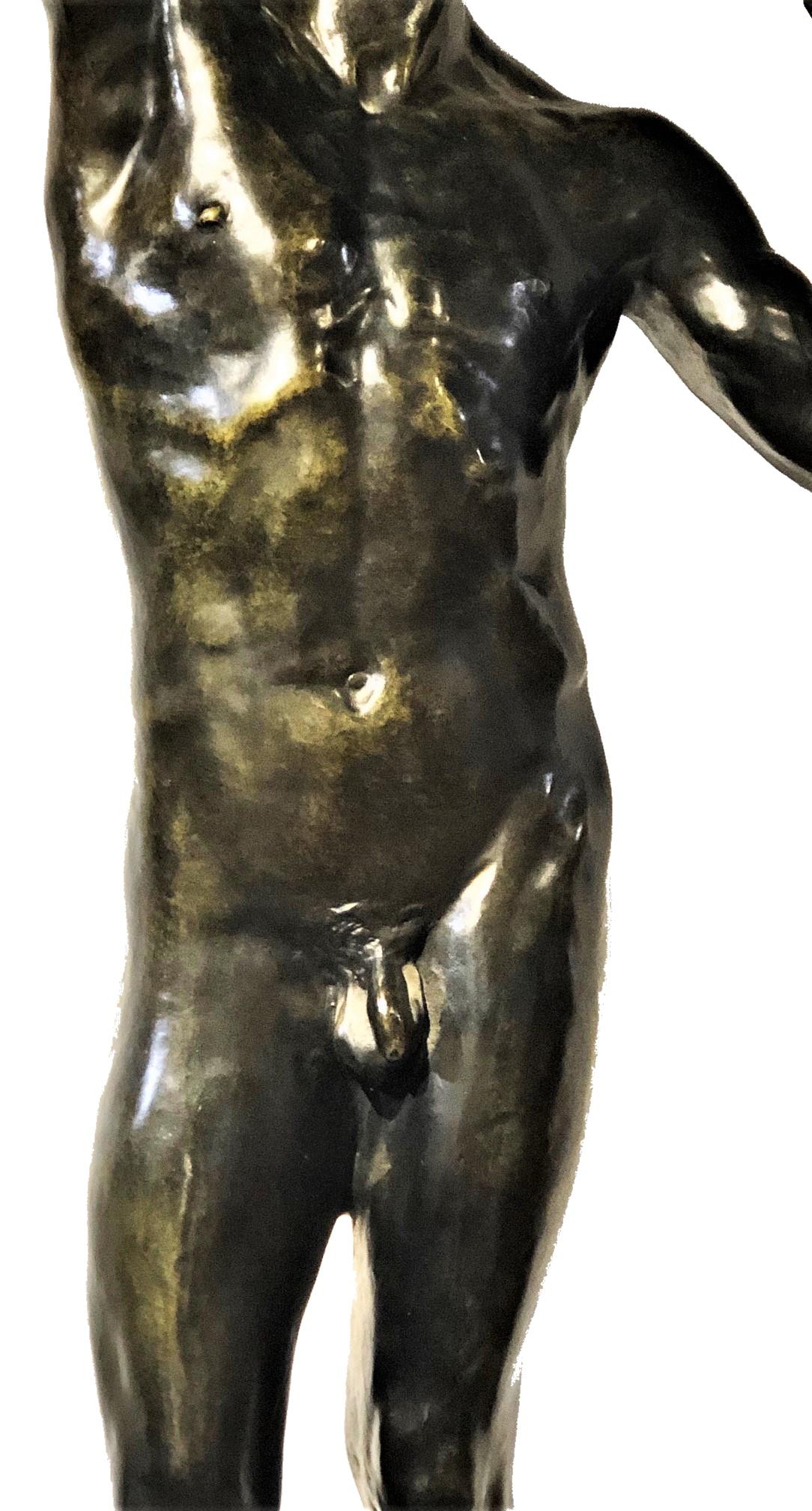 Français Auguste Rodin, âge du bronze, statue d'un nu masculin en bronze patiné récupérée, XXe siècle en vente