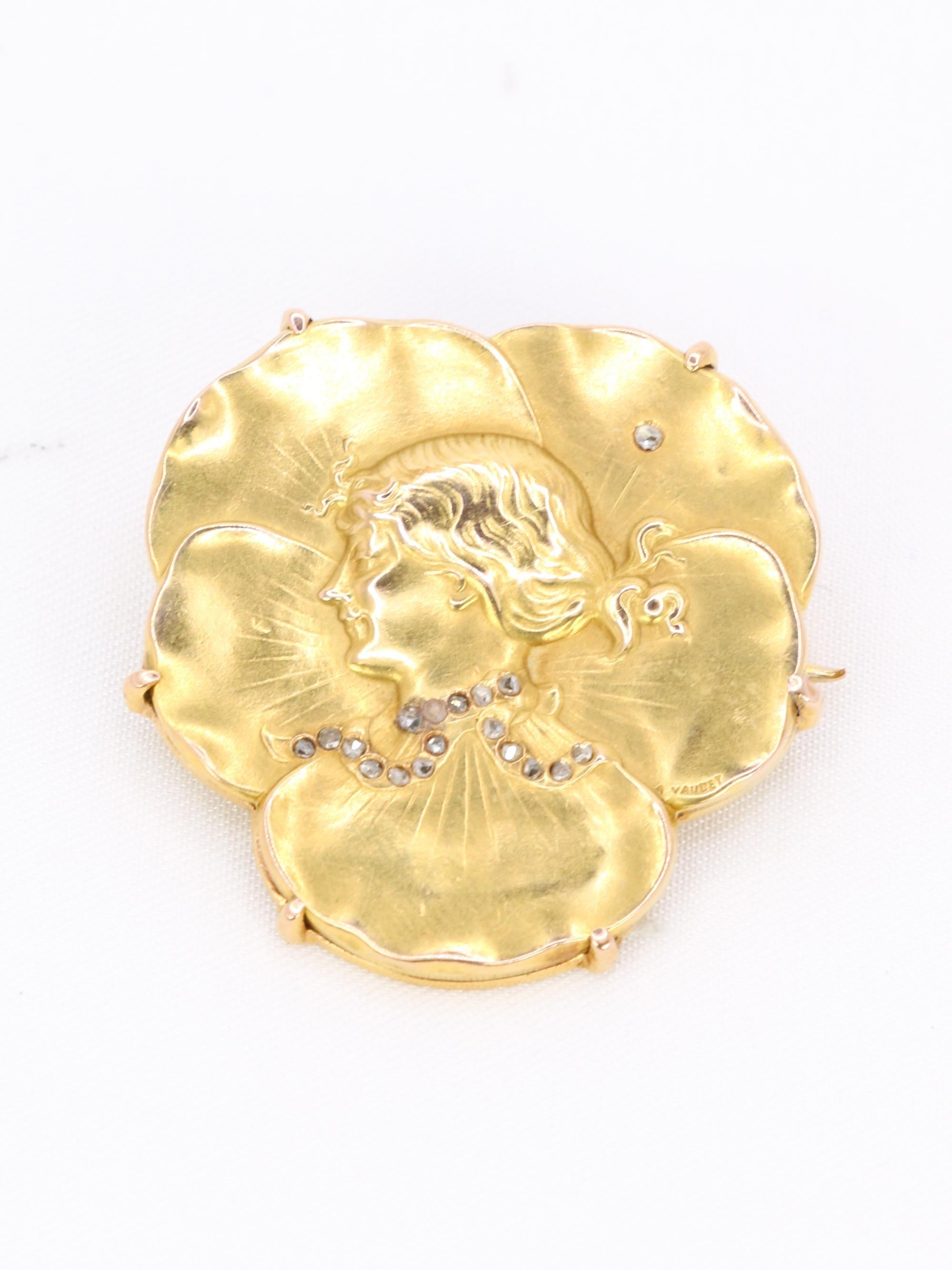 Auguste VAUDET - Broche Art Nouveau de oro amarillo y diamantes Corte rosa en venta