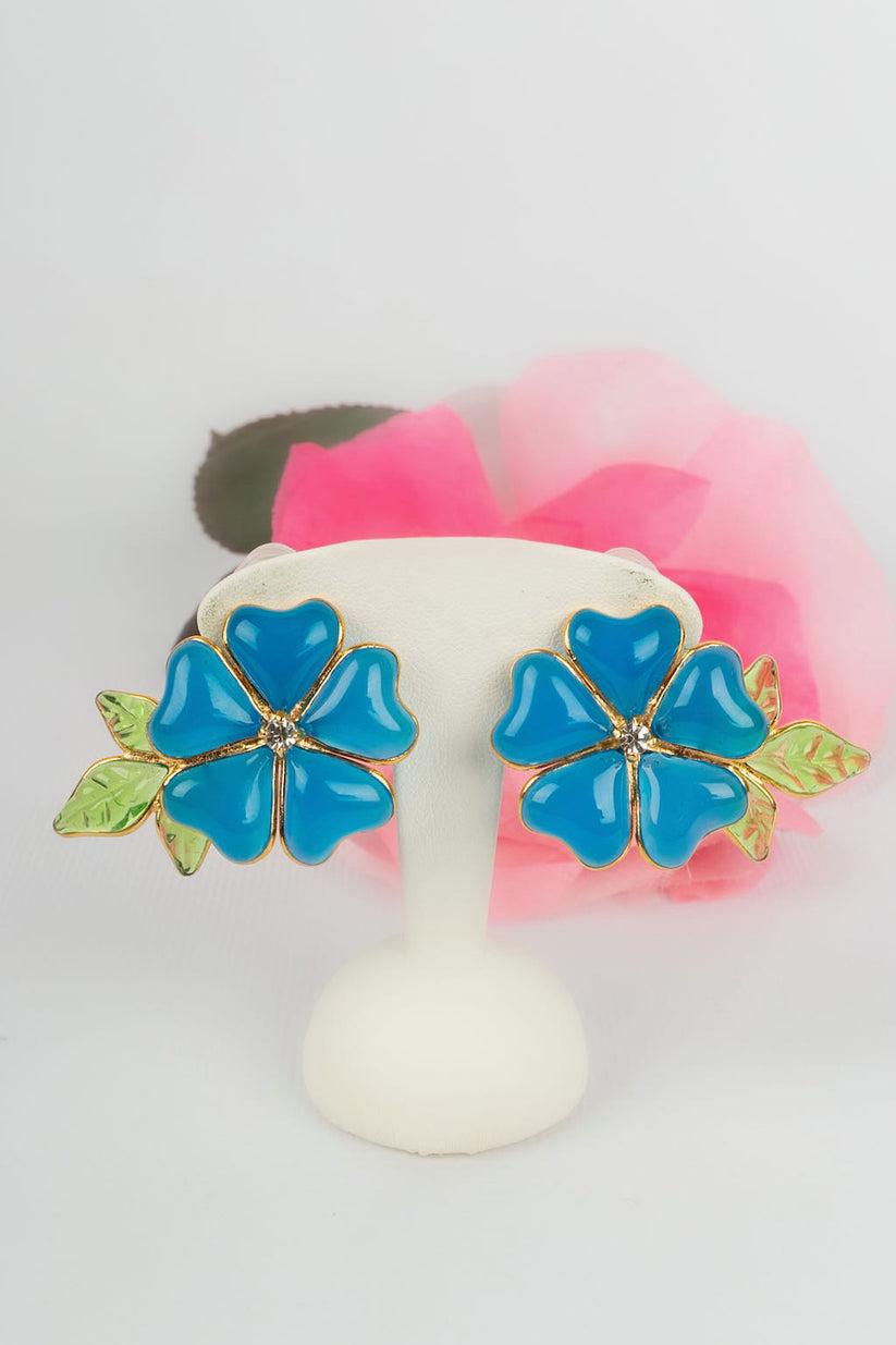 Augustine Blue Glass Paste and Rhinestone Clip Earrings For Sale 2