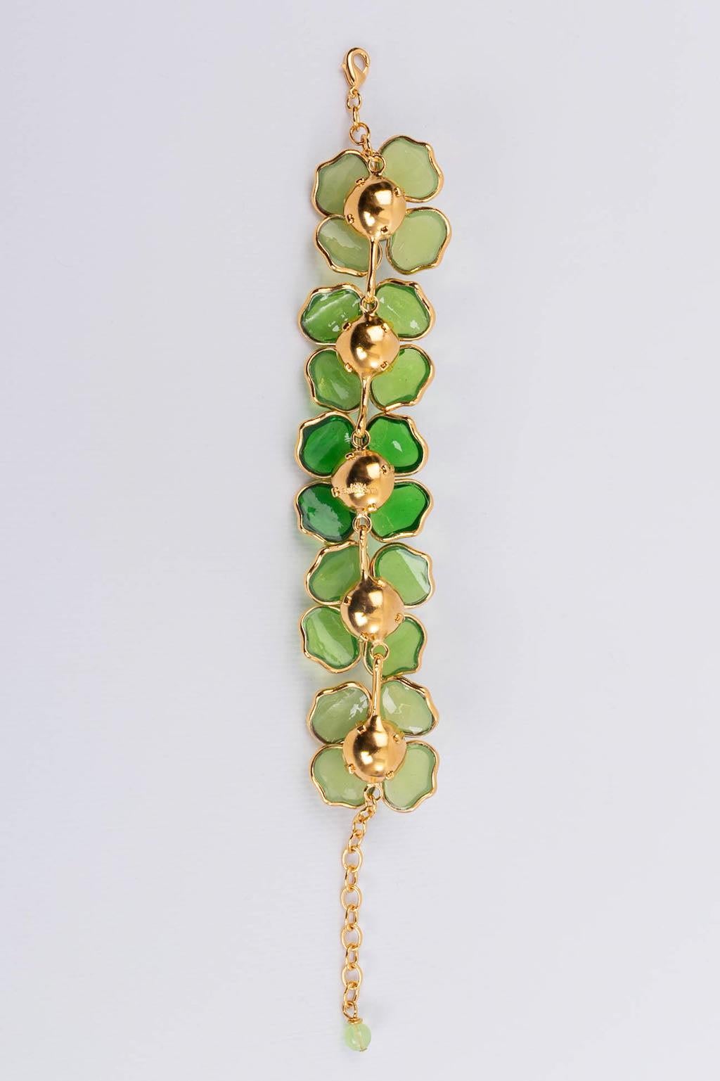 Augustine Bracelet in Golden Metal and Green Glass Paste In Excellent Condition For Sale In SAINT-OUEN-SUR-SEINE, FR