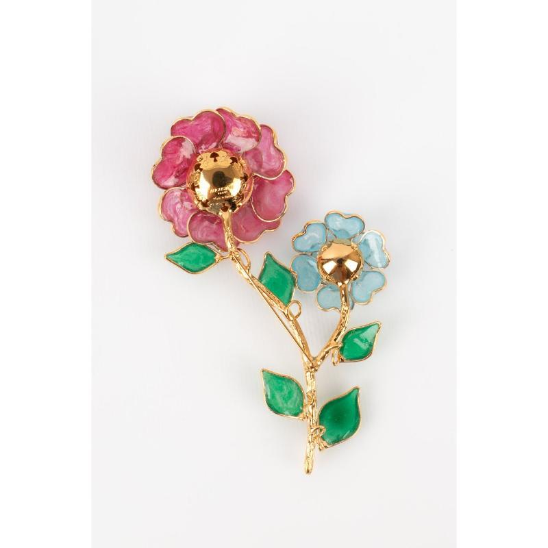 Augustine- (Made in France) Golden metal brooch with glass paste in pink and blue tones.

Additional information:
Condition: Very good condition
Dimensions: Height: 11 cm

Seller Reference: BR189