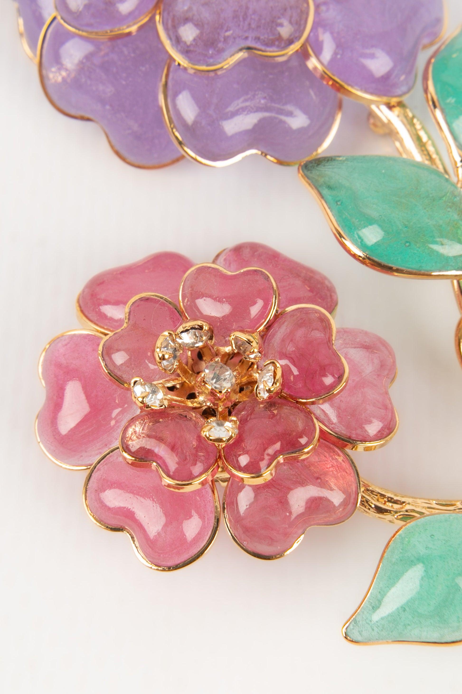 Women's Augustine Brooch with Glass Paste in Pink and Purple Tones For Sale