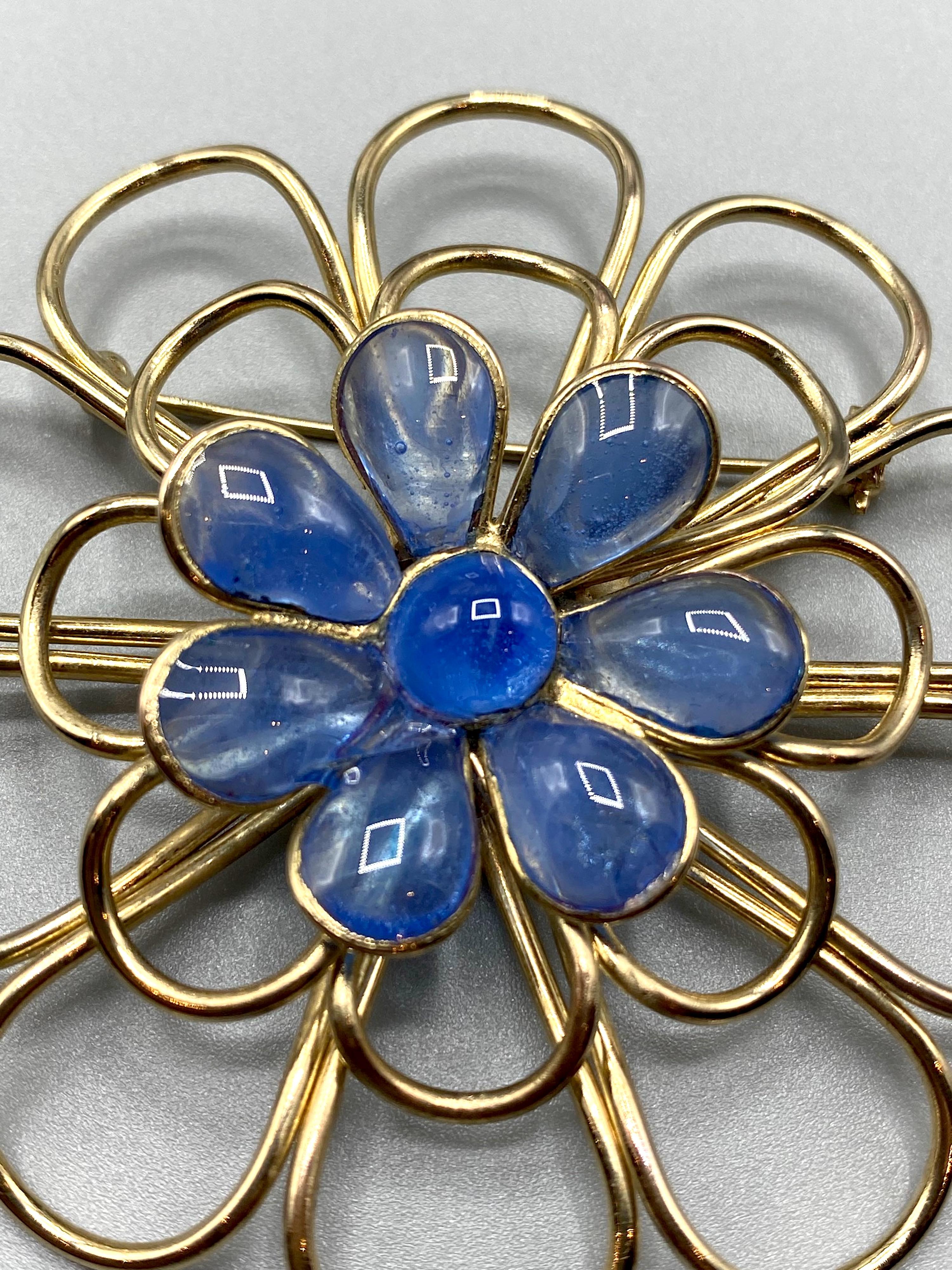 Augustine By Gripoix, Gold and Blue Poured Glass Flower Brooch In Good Condition For Sale In New York, NY