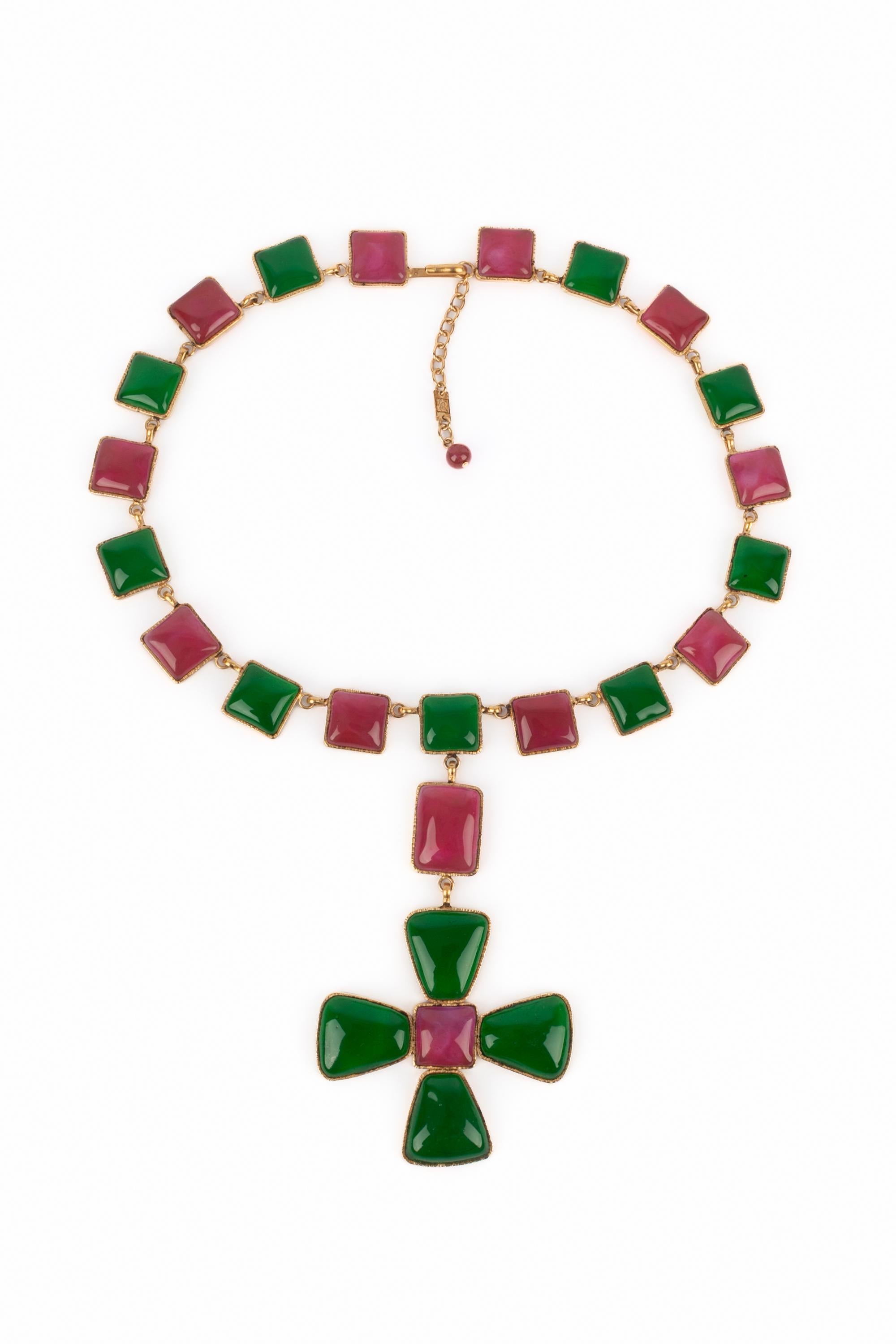 Collana con croce agostiniana