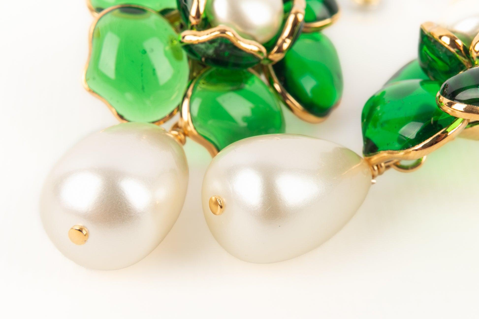 Augustine Dark-green Golden Metal Earrings In Excellent Condition For Sale In SAINT-OUEN-SUR-SEINE, FR