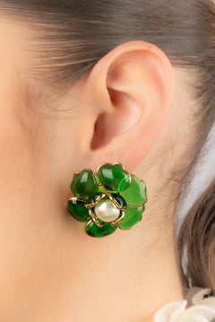 Augustine Dark-green Golden Metal Flower Earrings