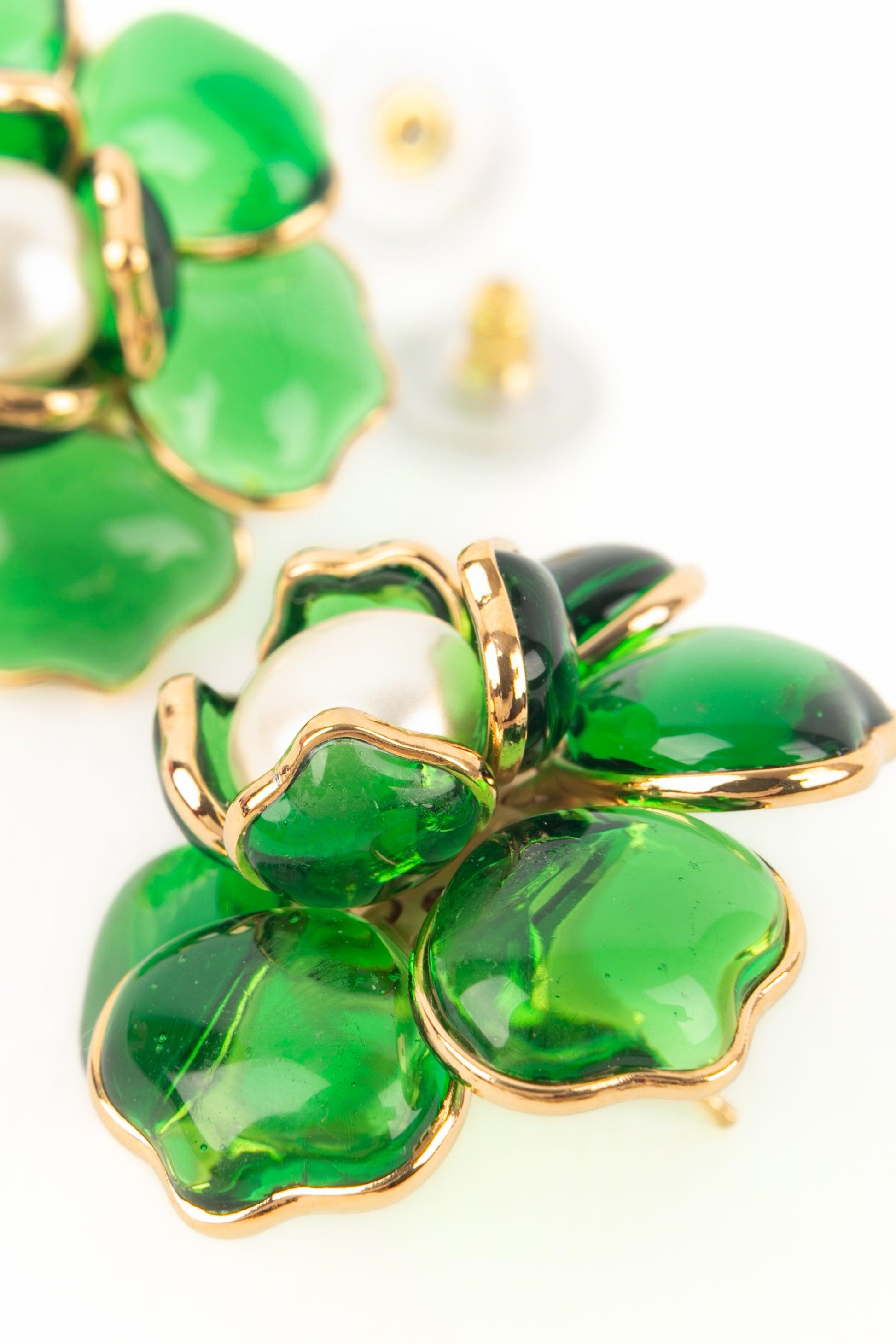 Women's Augustine Dark-green Golden Metal Flower Earrings For Sale