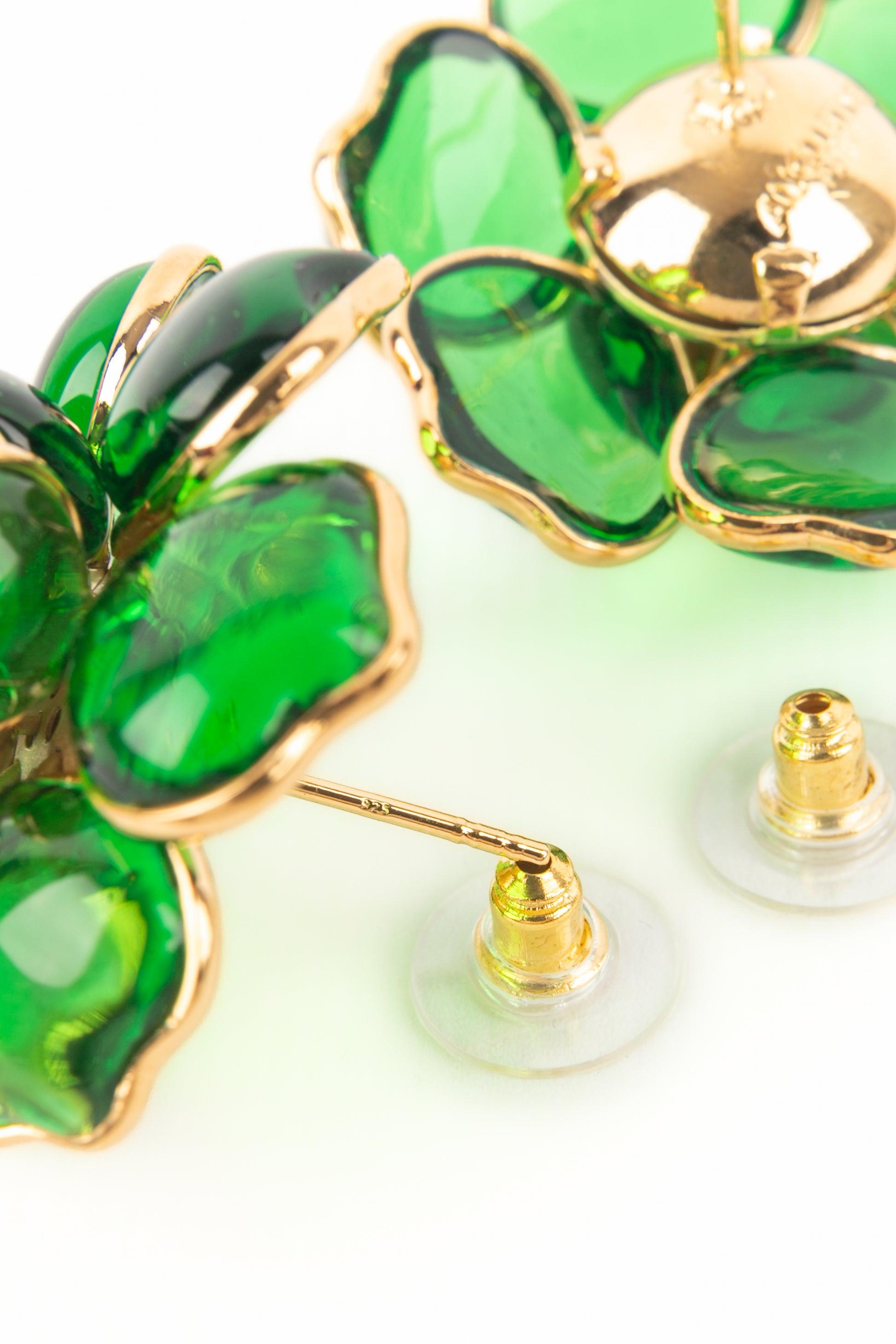 Augustine Dark-green Golden Metal Flower Earrings For Sale 1