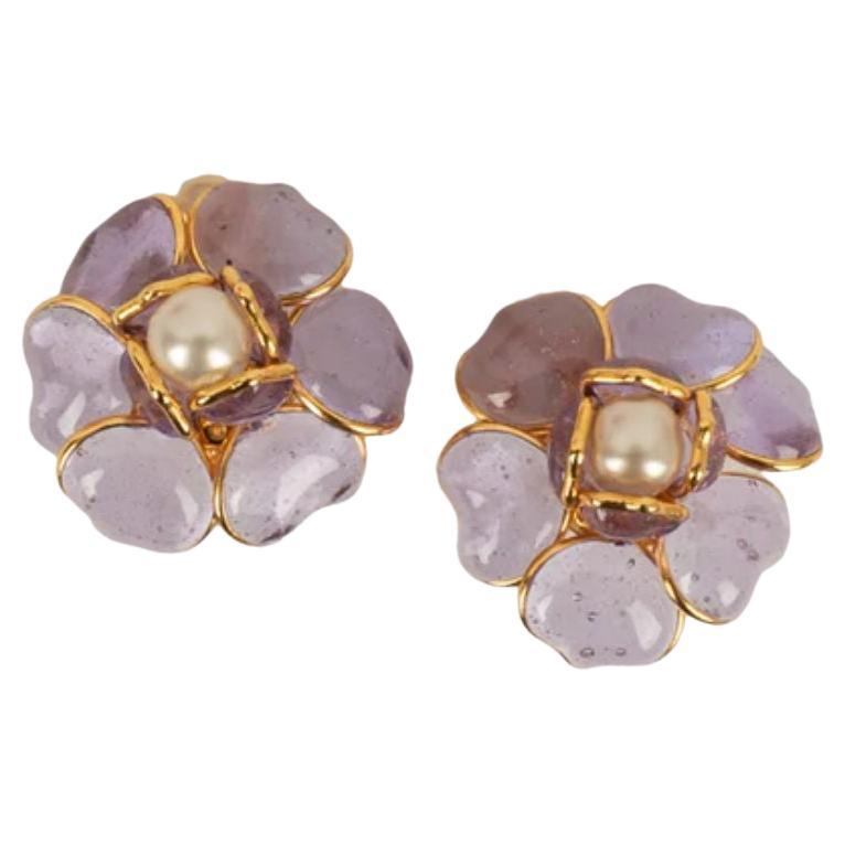 Augustine Earrings in Gold-Plated metal, Purple Glass Paste and Fancy Pearl For Sale