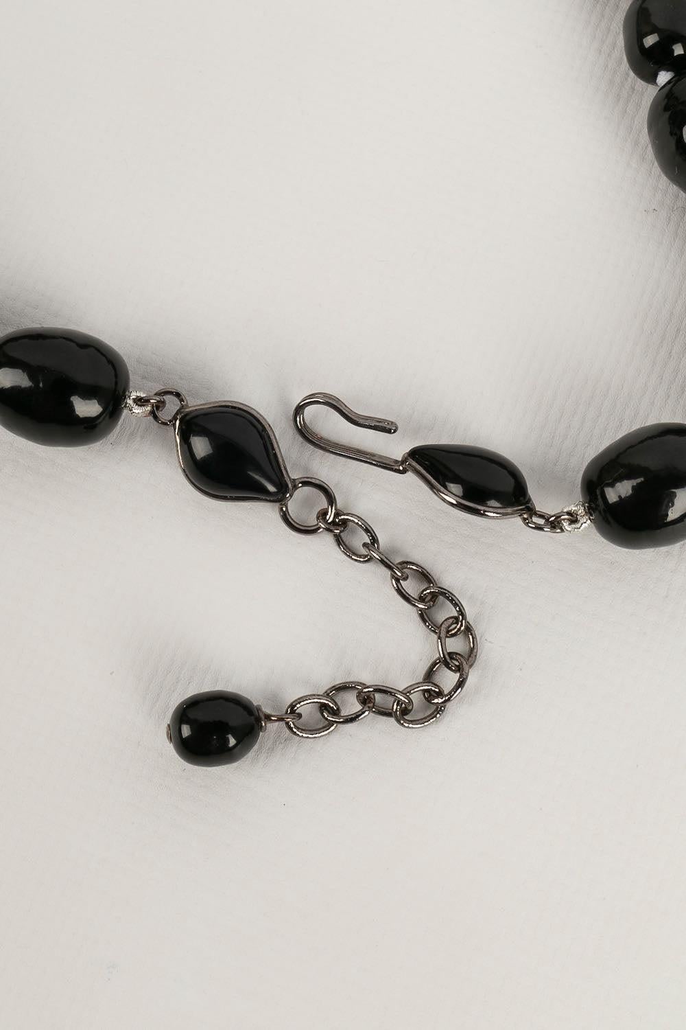 Collana floreale Augustine in metallo placcato argento in vendita 3