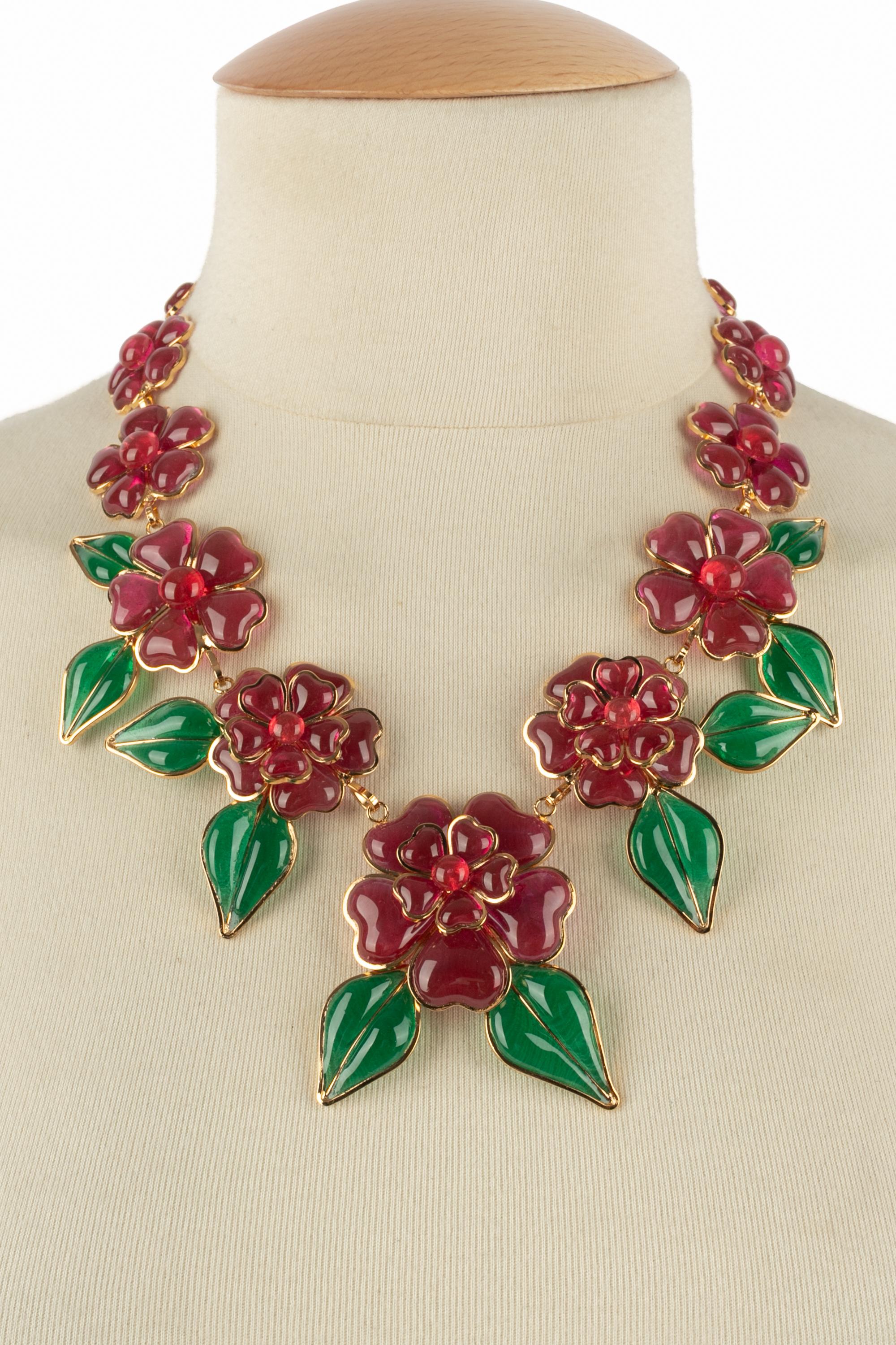Collana di fiori Augustine in vendita 6