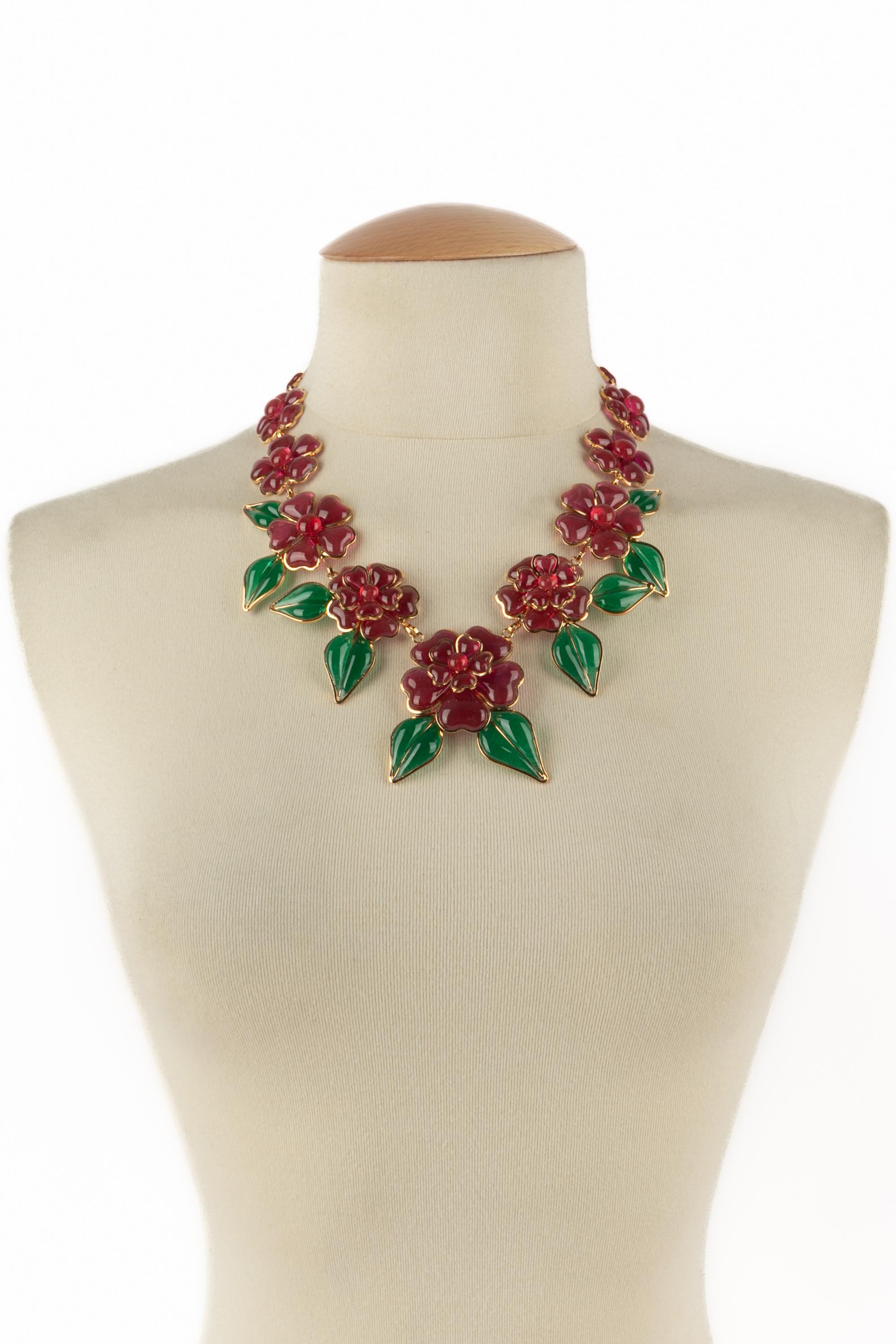 Collana di fiori Augustine in vendita 5