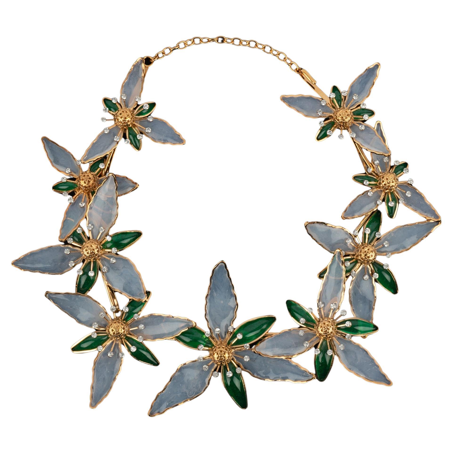 Augustine flower necklace