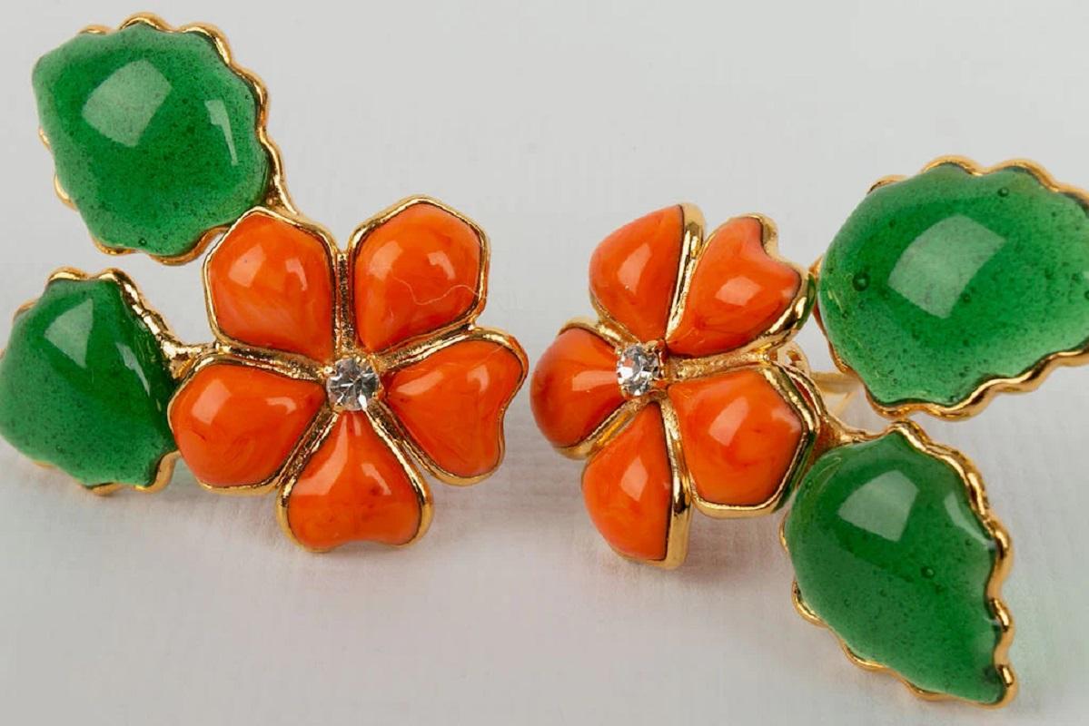 Women's Augustine Flower Paste Glass Clip Earrings  For Sale