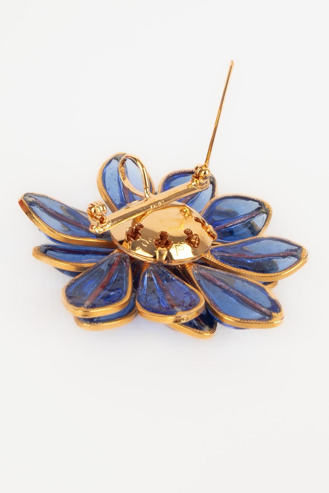 Women's Augustine Flower Pendant / Brooch For Sale