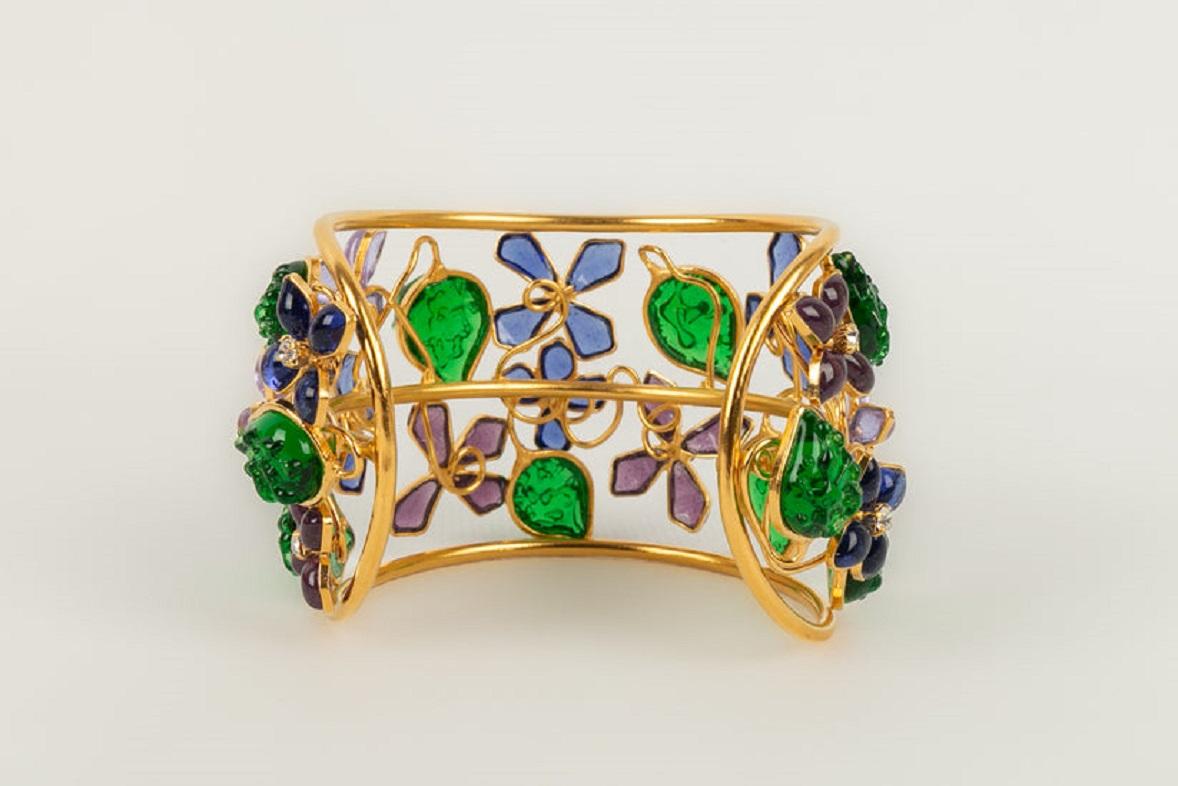 Women's Augustine Flowers Gold Metal Cuff Bracelet  For Sale