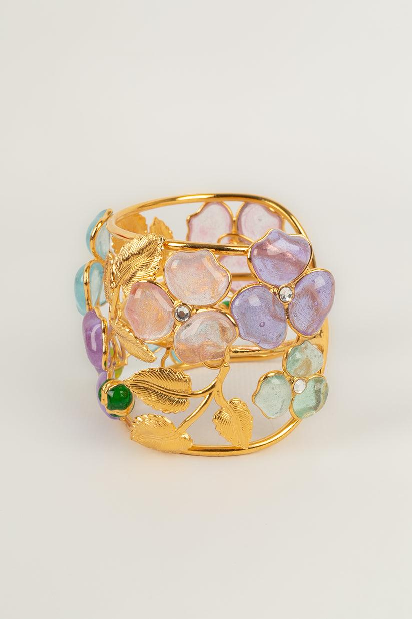 Women's Augustine Flowers Gold Metal Cuff Bracelet