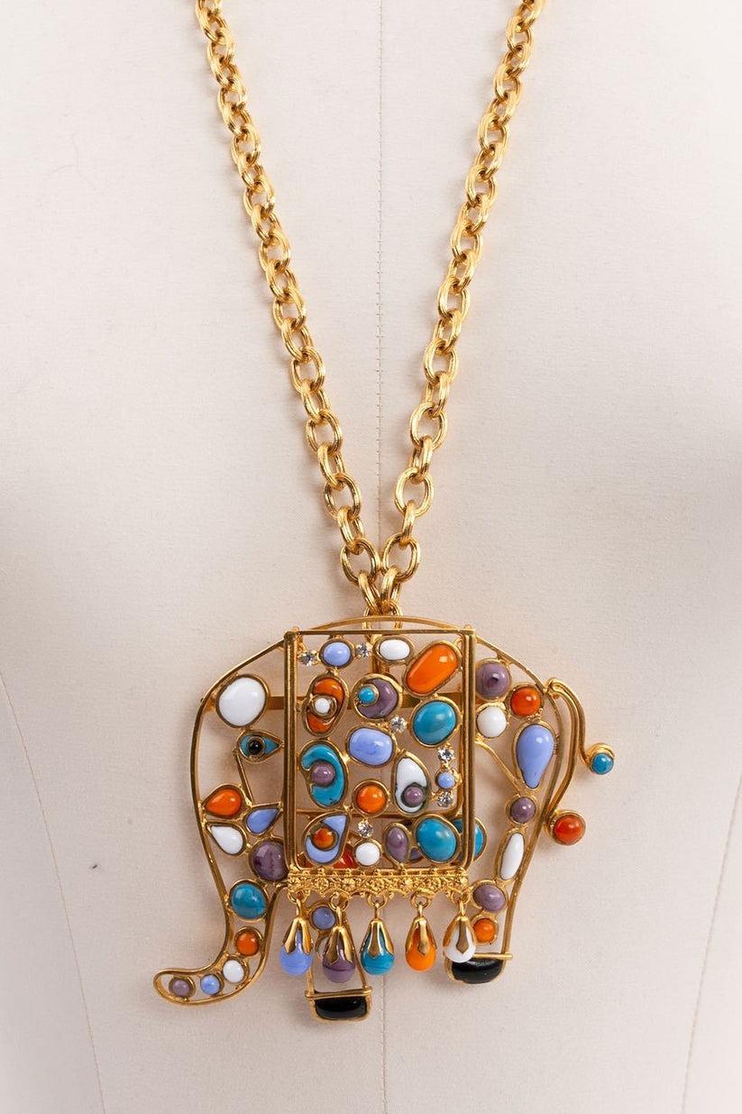 Augustine Gilded Metal Elephant Necklace In Excellent Condition For Sale In SAINT-OUEN-SUR-SEINE, FR