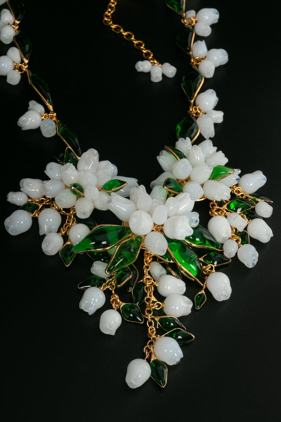 Augustine Glass Paste Bib Necklace in Gilded Metal  For Sale 1