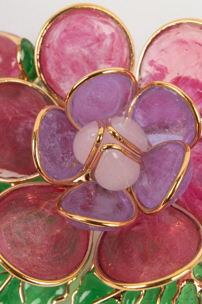 Women's Augustine Glass Paste Flower-Shaped Brooch /Pendant For Sale
