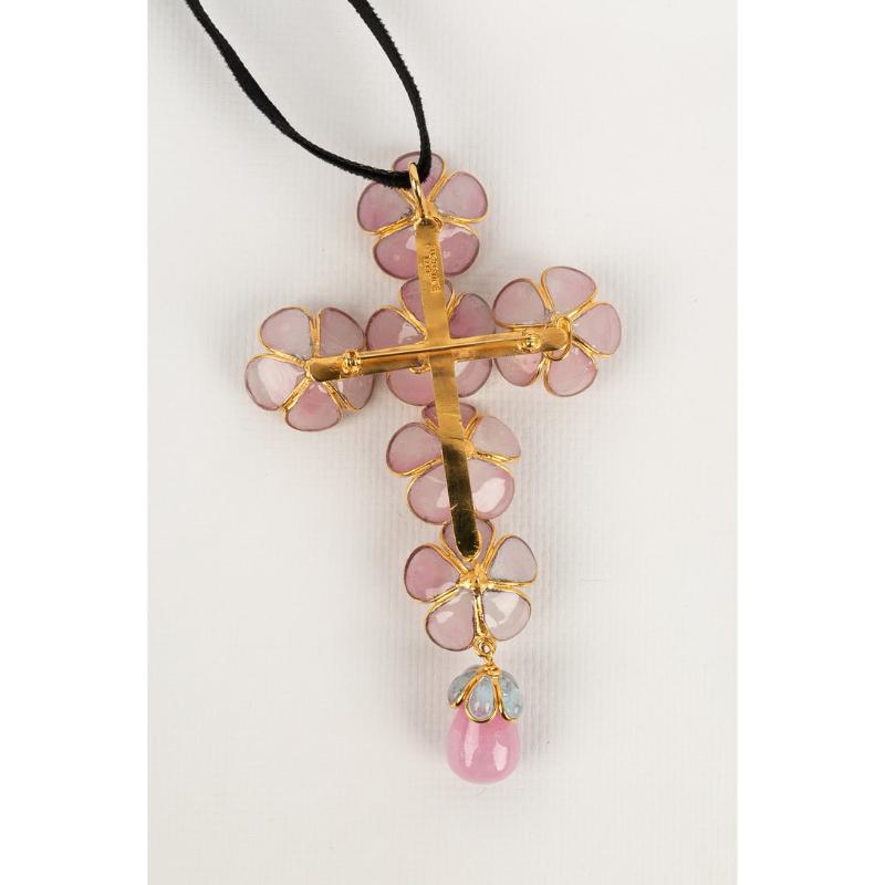 Augustine Glass Paste Necklace/Brooch in the Shape of a Cross In Excellent Condition For Sale In SAINT-OUEN-SUR-SEINE, FR
