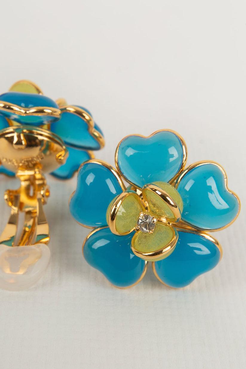 Women's Augustine Gold Metal & Blue Glass Paste Clip Earrings For Sale