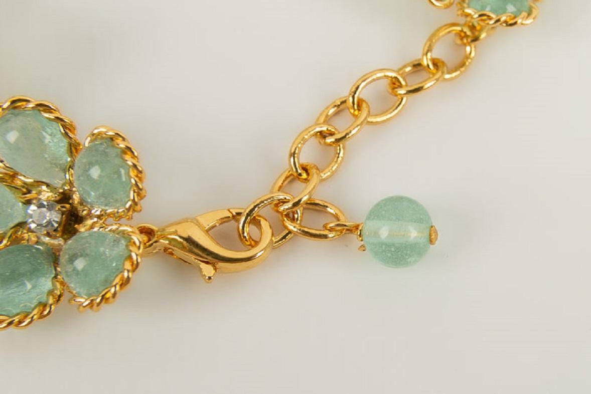 Women's Augustine Gold Metal Bracelet with Glass Paste Flowers
