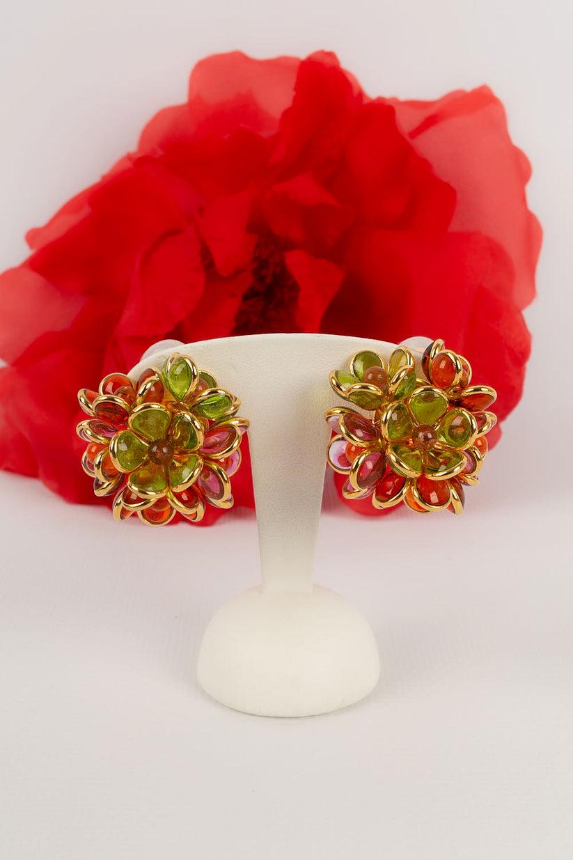 Boucles d'oreilles Augustine en métal plaqué or et pâte de verre en vente 4