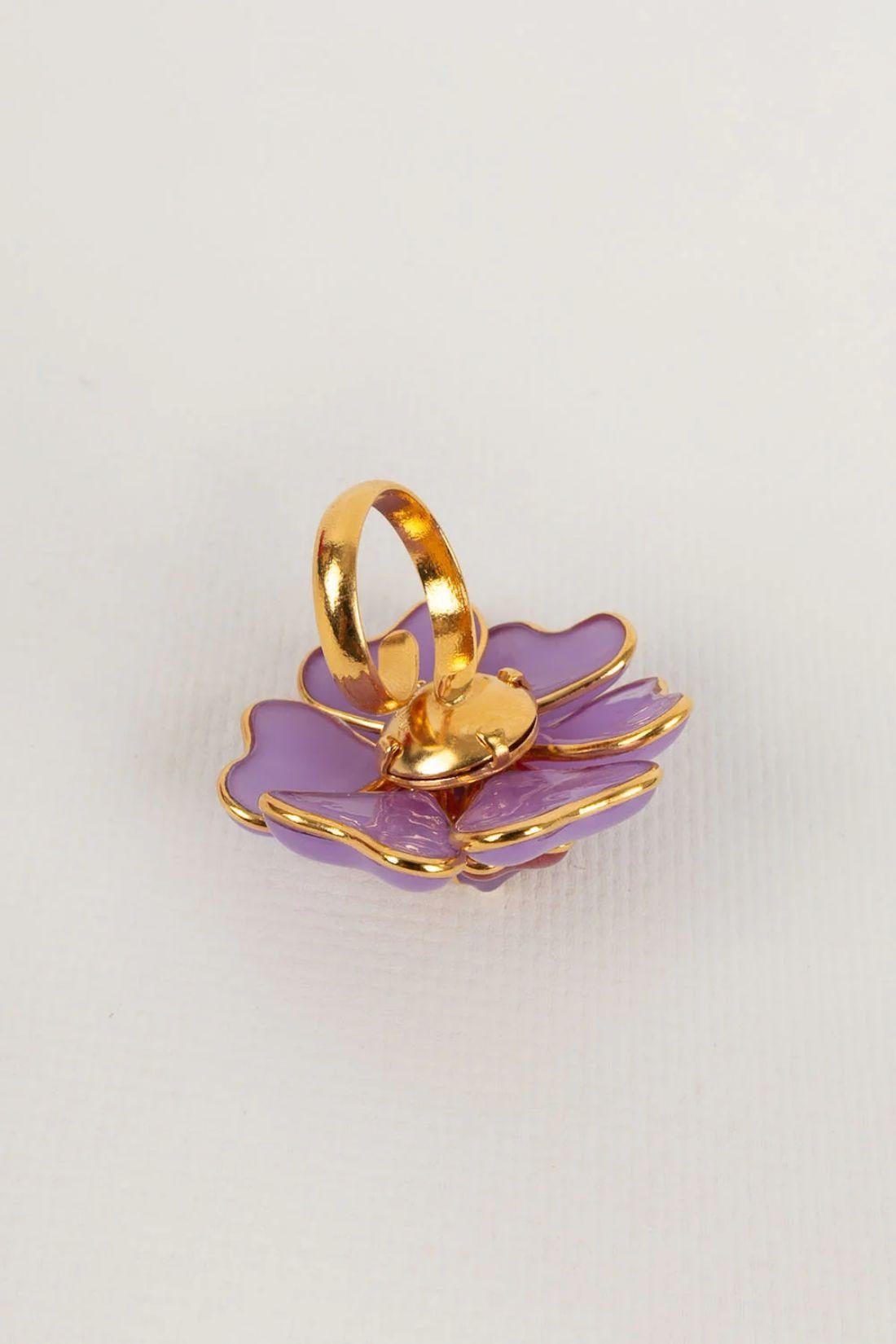 Women's Augustine Gold Plated Metal and Glass Paste Ring For Sale
