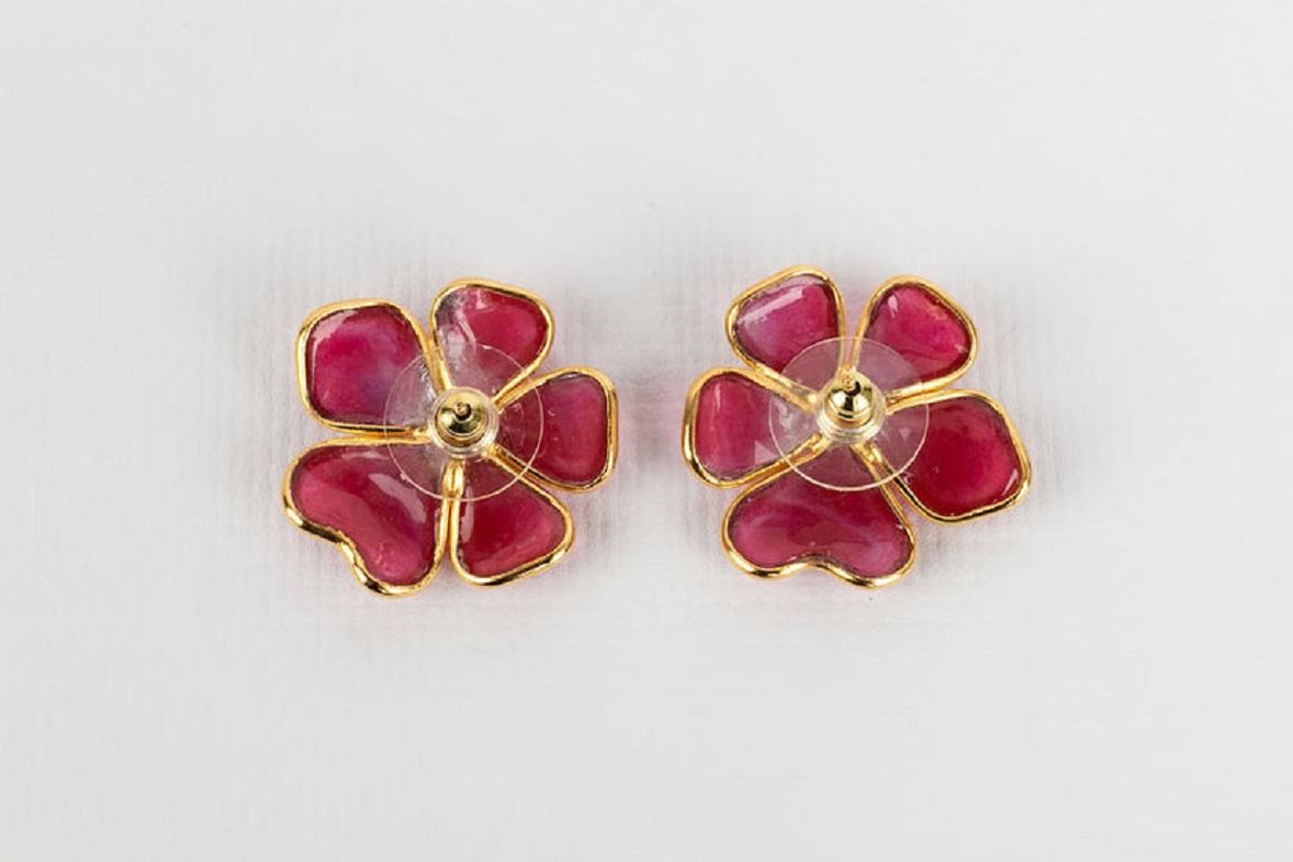 Augustine Gold Plated Metal and Pink Glass Paste Earrings In Excellent Condition For Sale In SAINT-OUEN-SUR-SEINE, FR