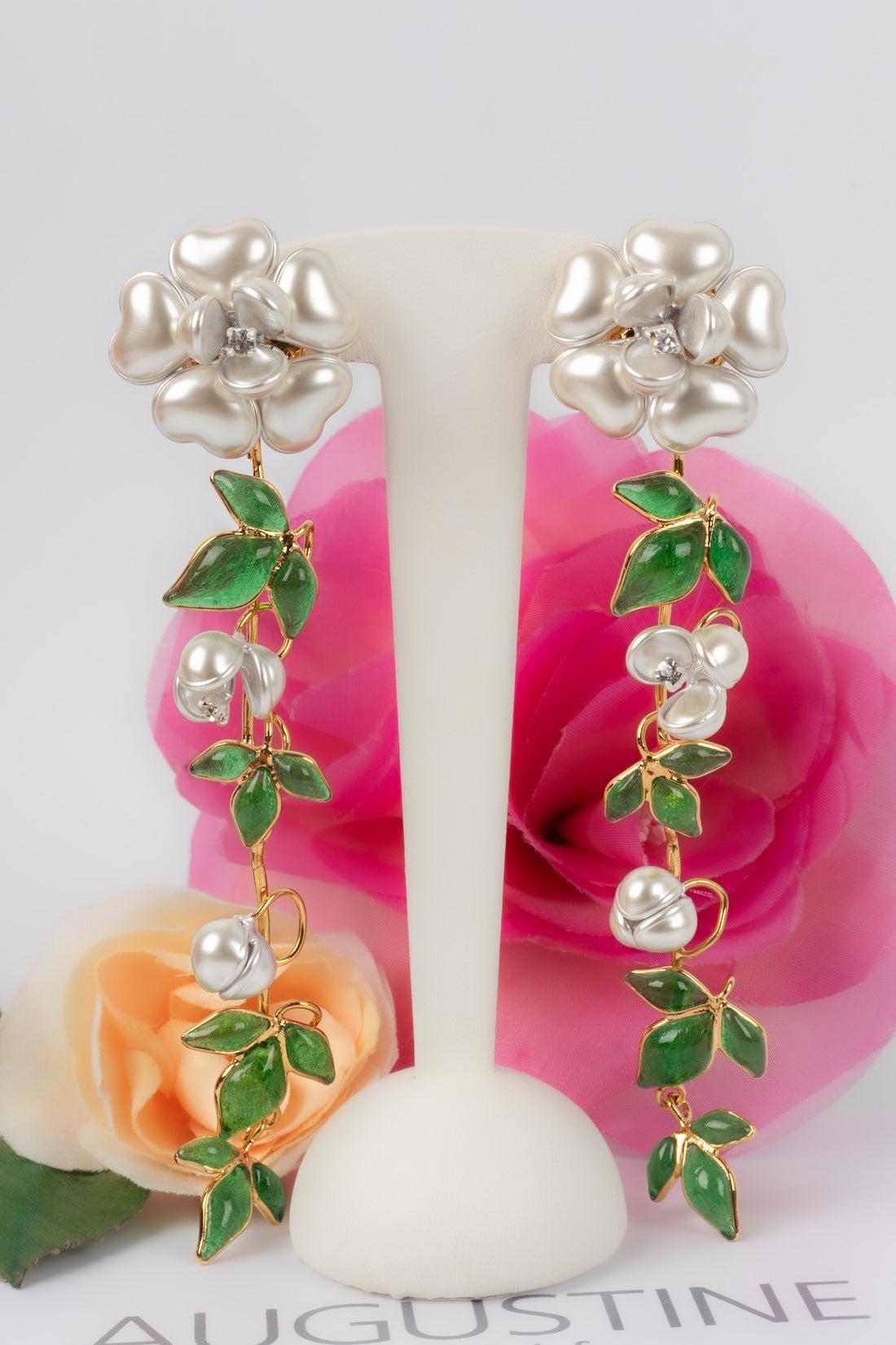 Boucles d'oreilles Augustine en métal doré et pâte de verre en vente 3