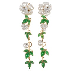 Pendientes Augustine de metal dorado y pasta de vidrio