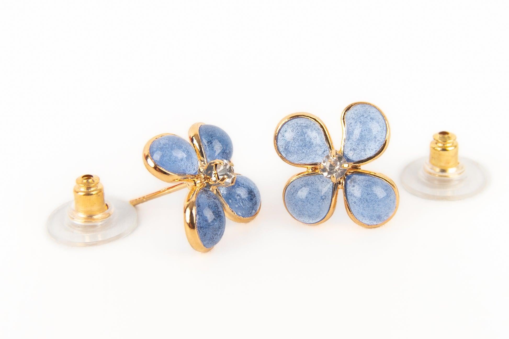 Boucles d'oreilles Augustine en métal doré avec strass Excellent état - En vente à SAINT-OUEN-SUR-SEINE, FR