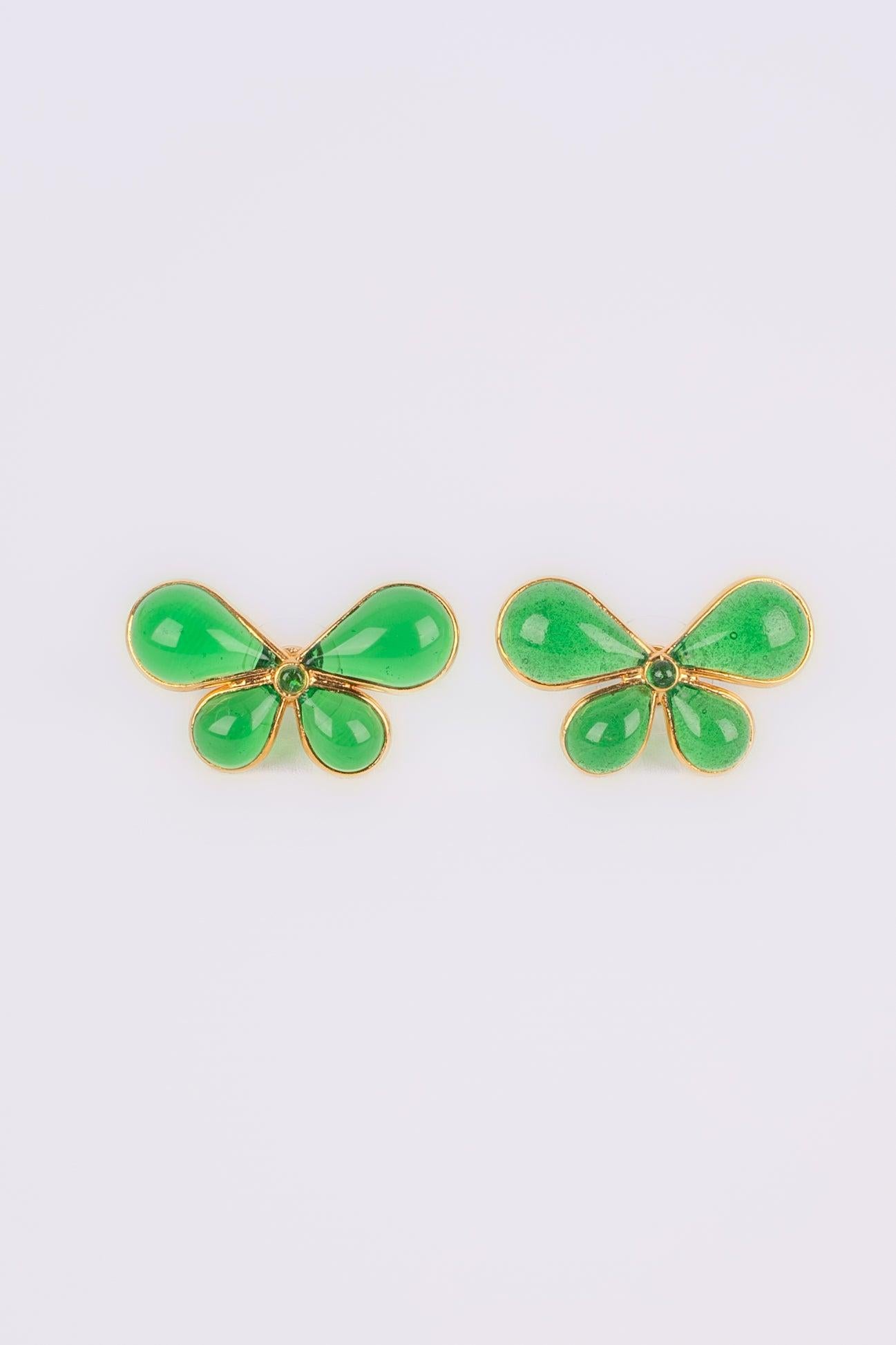 Augustine Golden Metal Butterfly Earrings with Dark-Green Glass Paste For Sale 1
