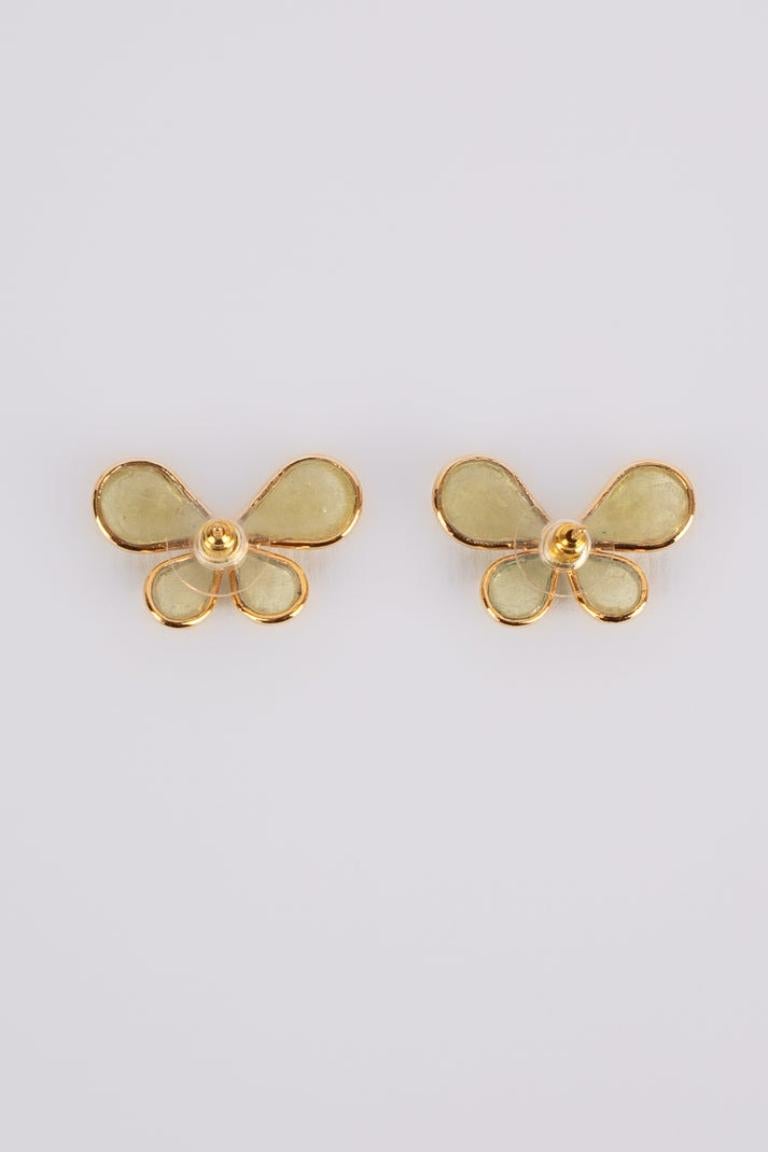 Augustine Golden Metal Butterfly Earrings with Glass Paste For Sale 1