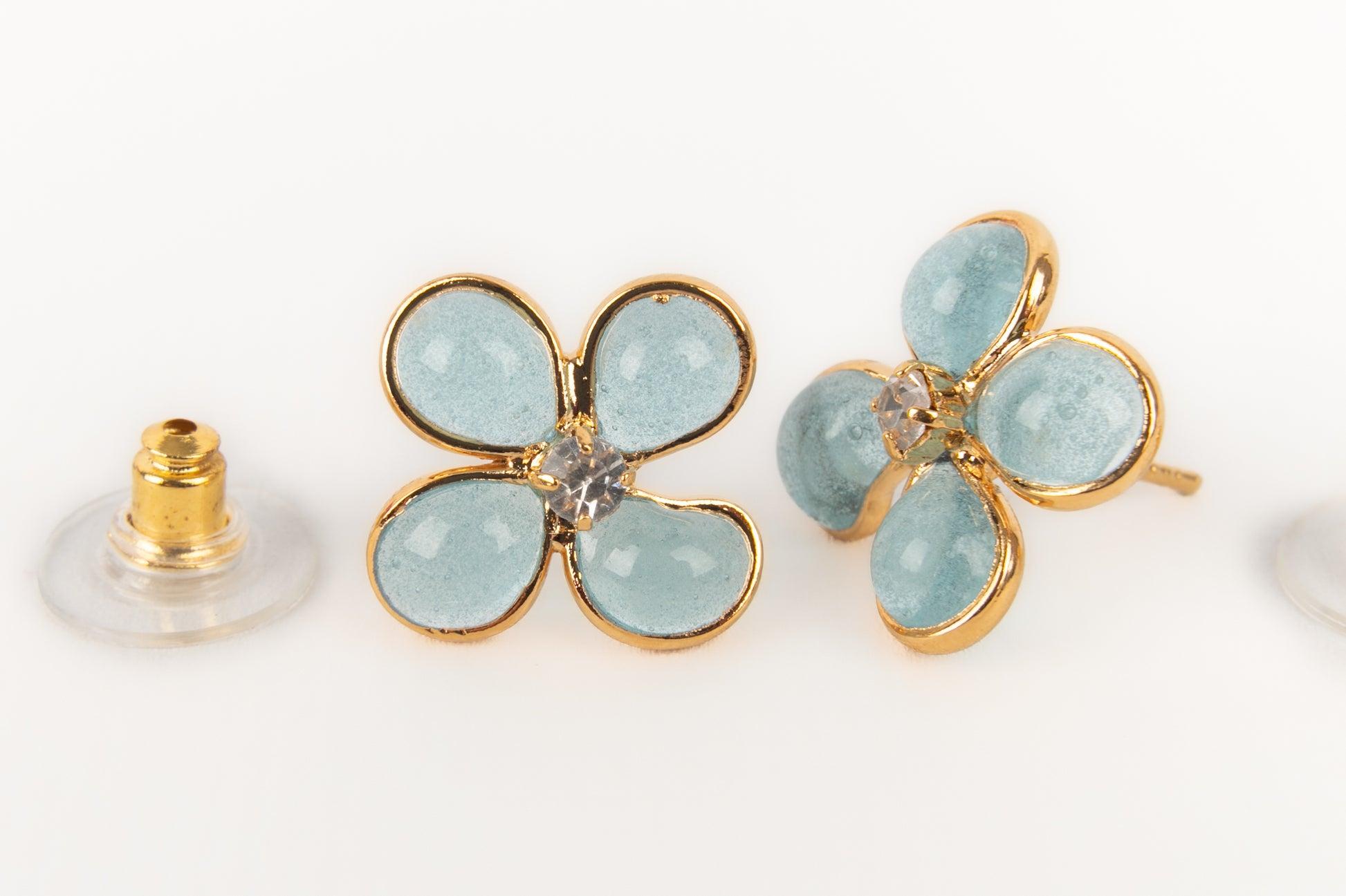 Augustine Golden Metal Earrings In Excellent Condition For Sale In SAINT-OUEN-SUR-SEINE, FR