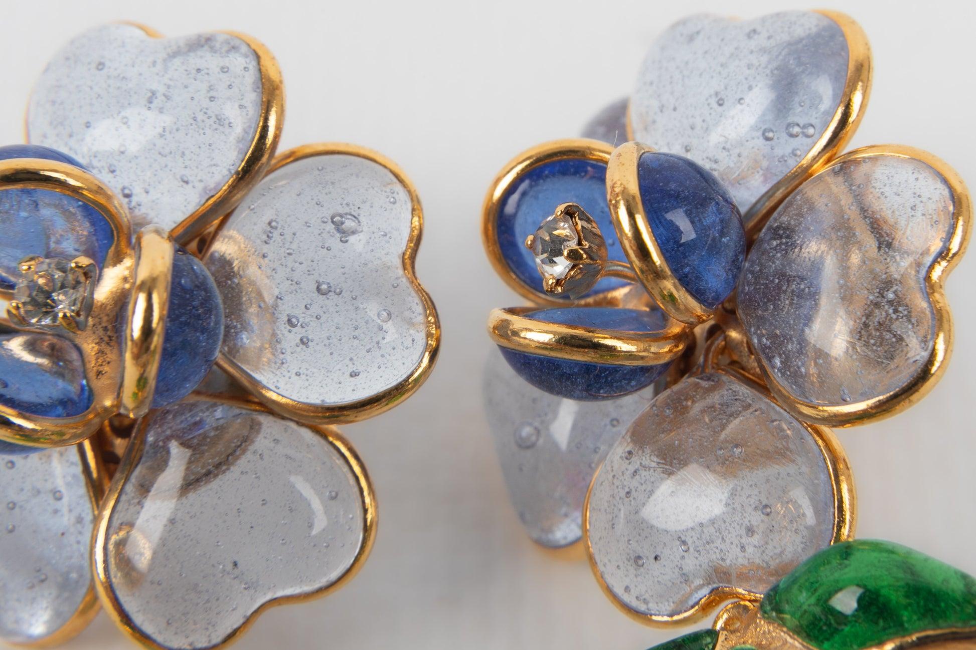 Augustine Golden Metal Earrings with Glass Paste in Blue Tones In Excellent Condition For Sale In SAINT-OUEN-SUR-SEINE, FR