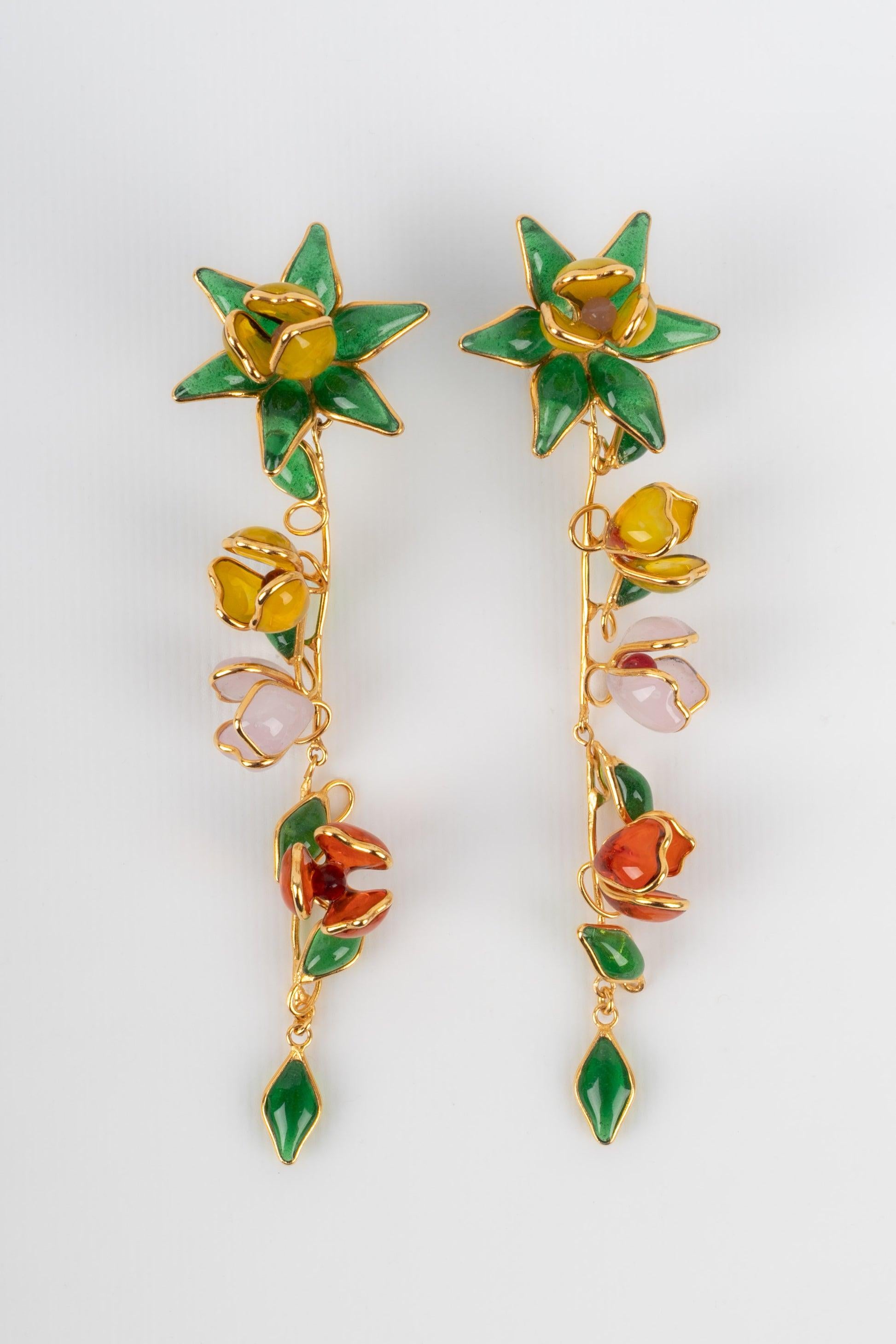 Augustine Golden Metal Earrings with Glass Paste in Orange and Yellow Tones In Excellent Condition For Sale In SAINT-OUEN-SUR-SEINE, FR