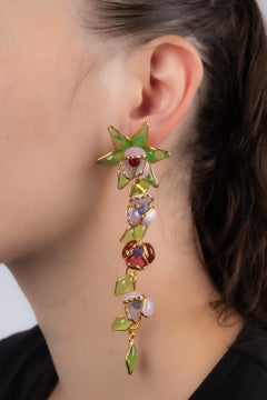Augustine Golden Metal Earrings with Glass Paste in Pale Pink Tones