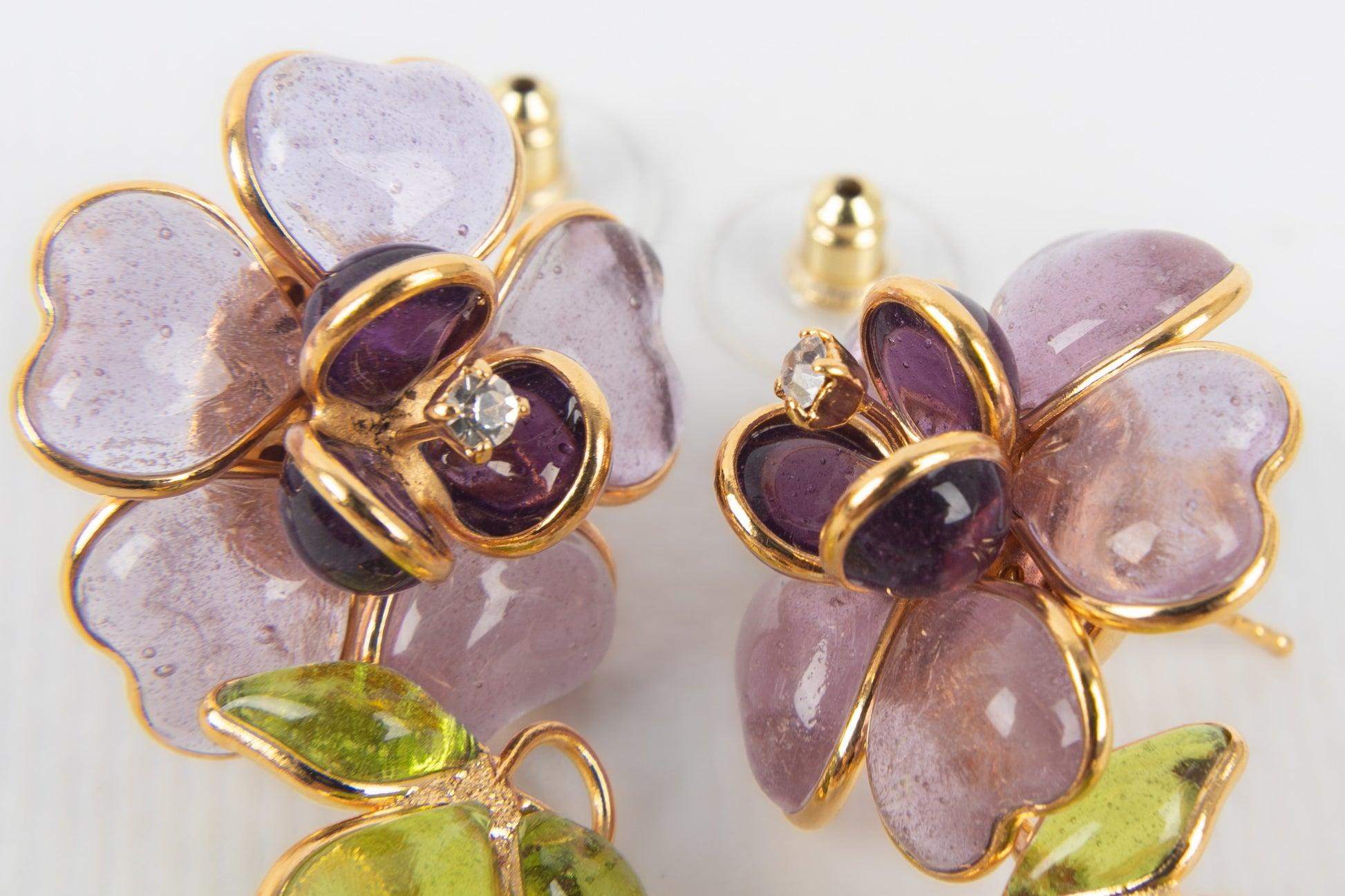 Augustine Golden Metal Earrings with Glass Paste in Purple Tones In Excellent Condition For Sale In SAINT-OUEN-SUR-SEINE, FR