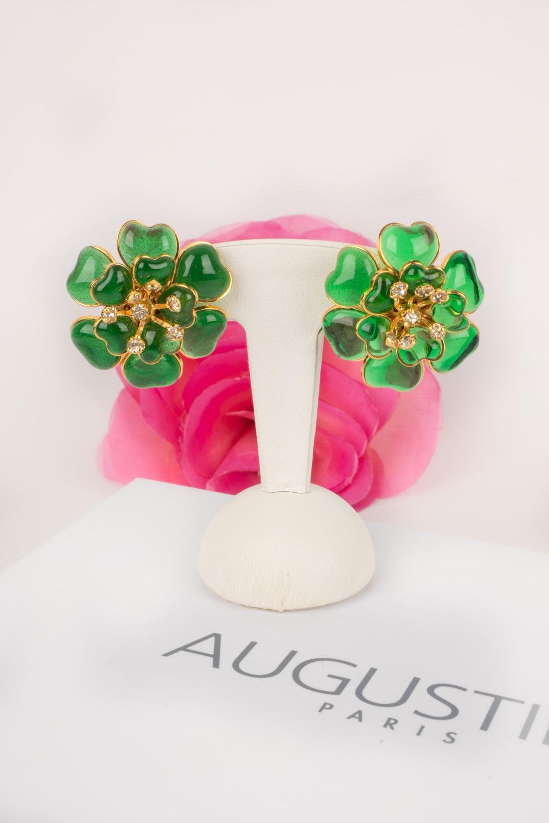 Augustine Golden Metal Earrings with Green Glass Paste and Rhinestones For Sale 3